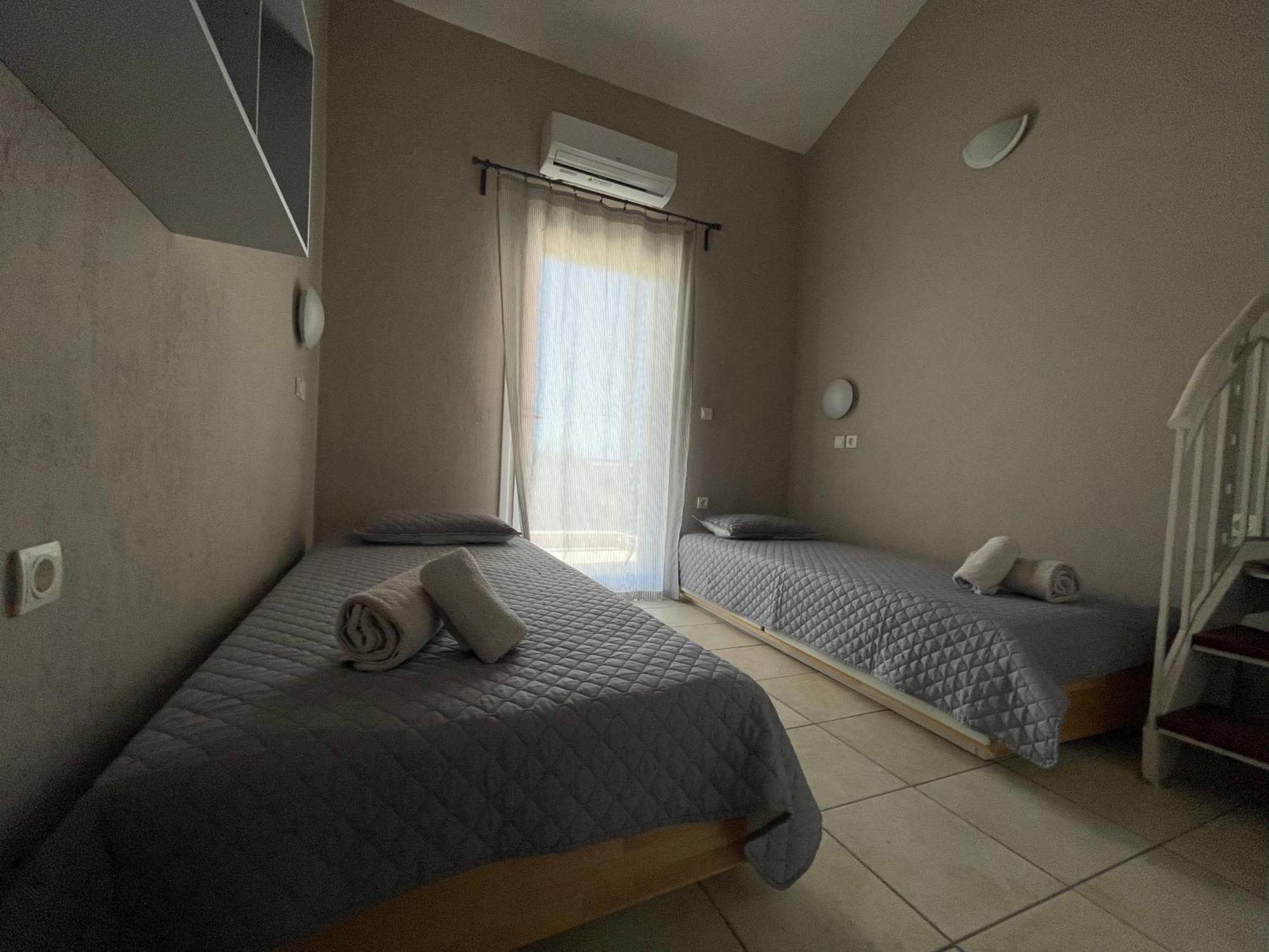 7 Person Neos Marmaras Front Holiday home