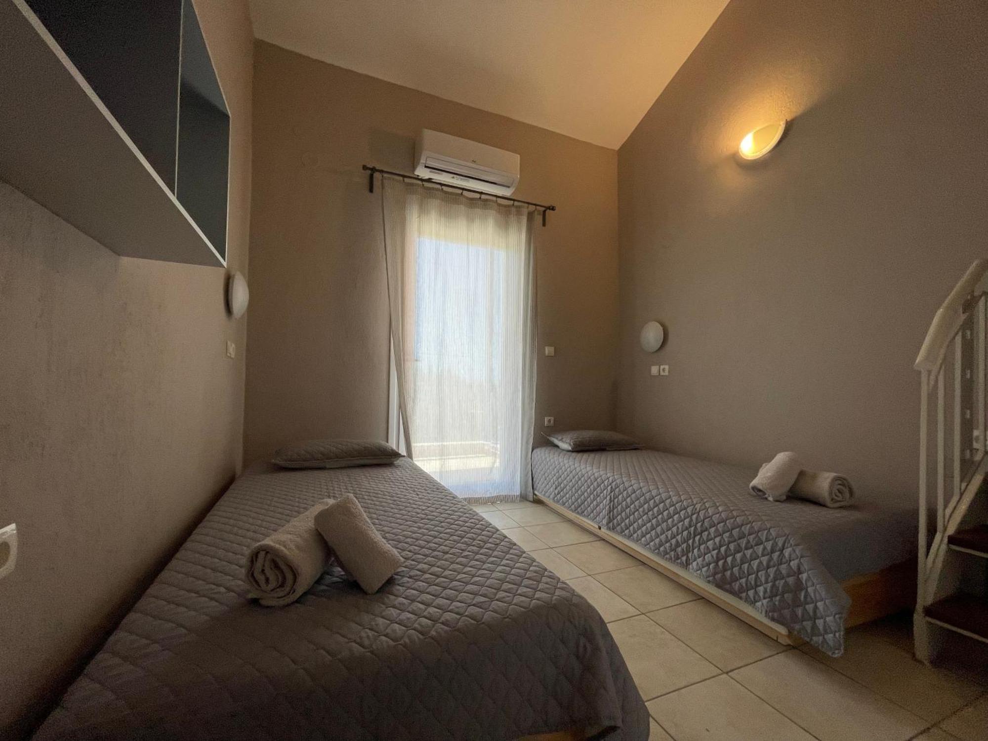 7 Person Neos Marmaras Front Holiday home