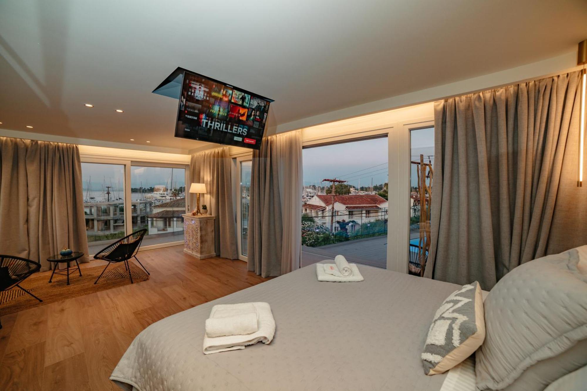 Daedalus Luxury - Seaview & Heated Pool *