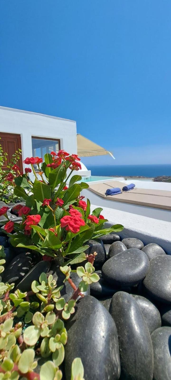 Amerisa & Hotel Fira (Santorini)