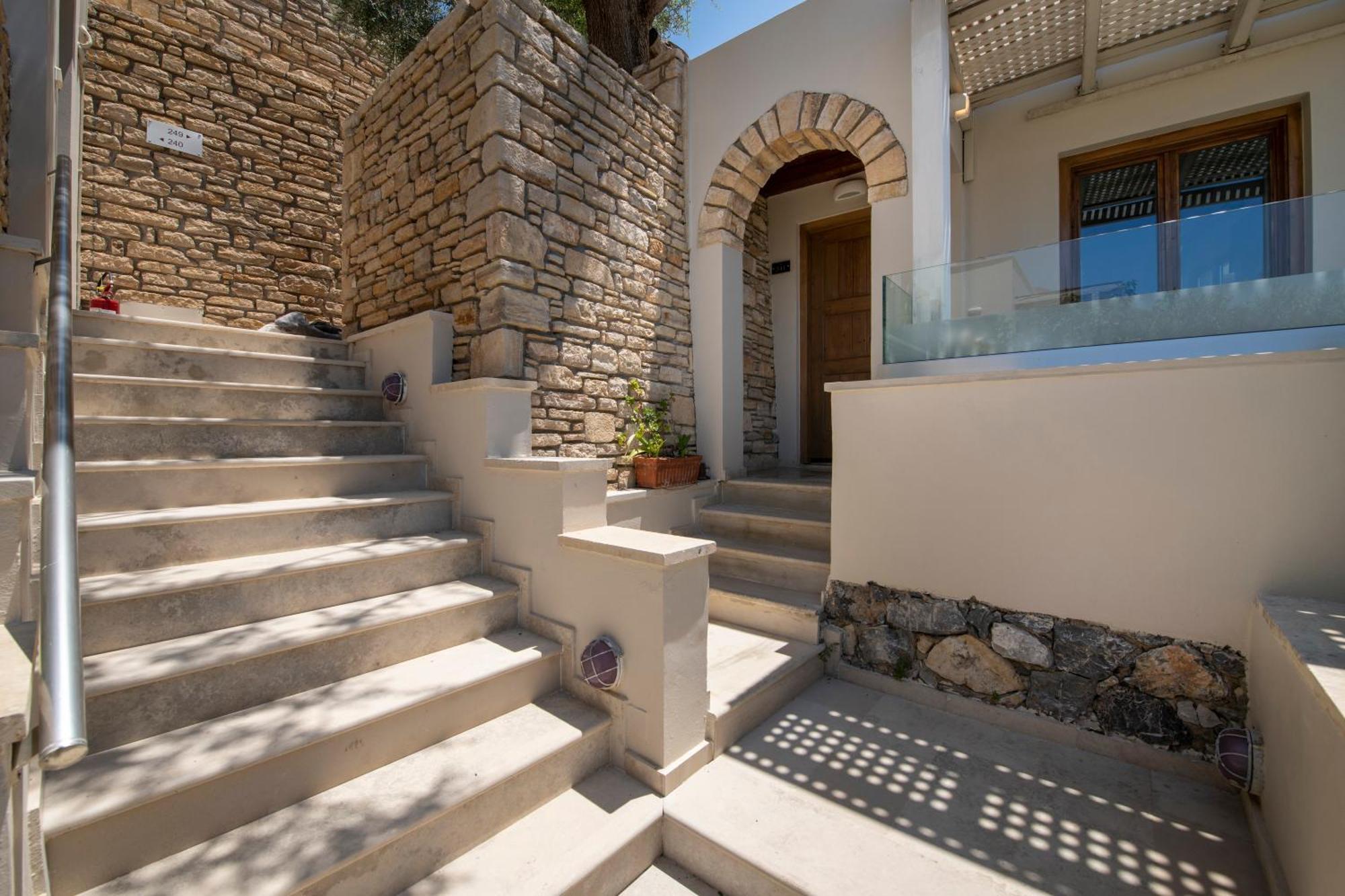Stefanos Village 3*