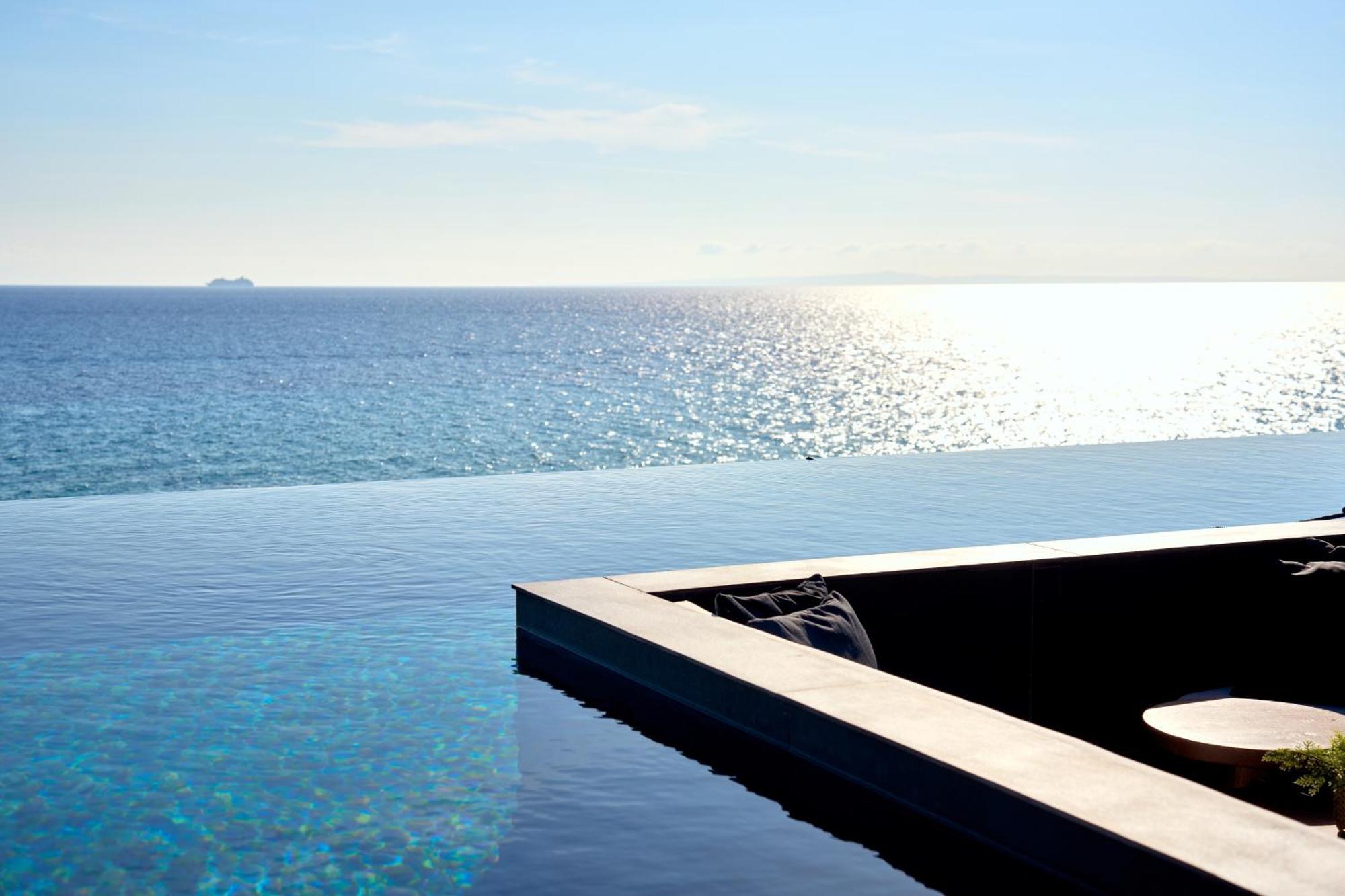 Sea Zante Luxury Beachfront Retreat Tragaki