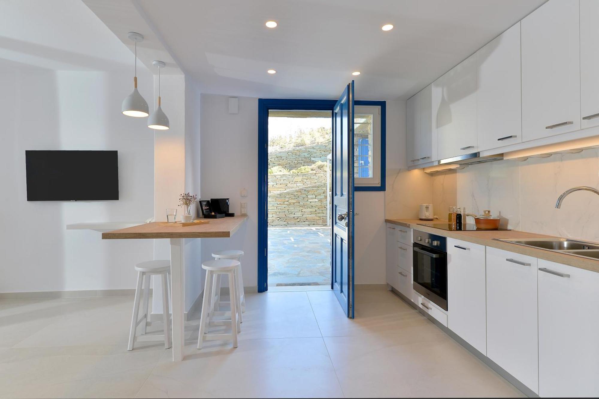 & Hydroussa By Andros Homes