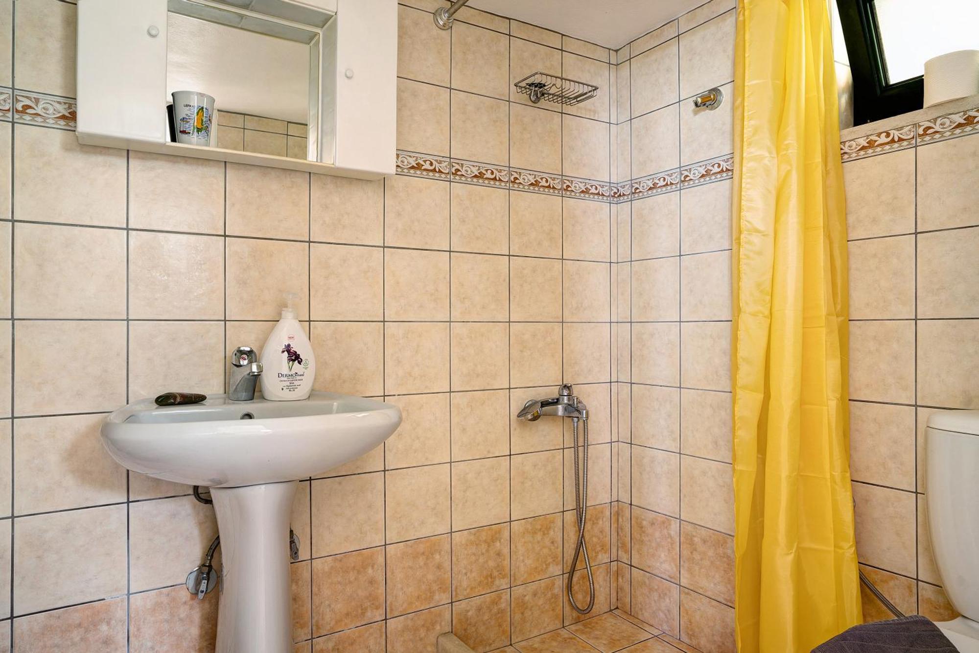 Vardia B Apartment *