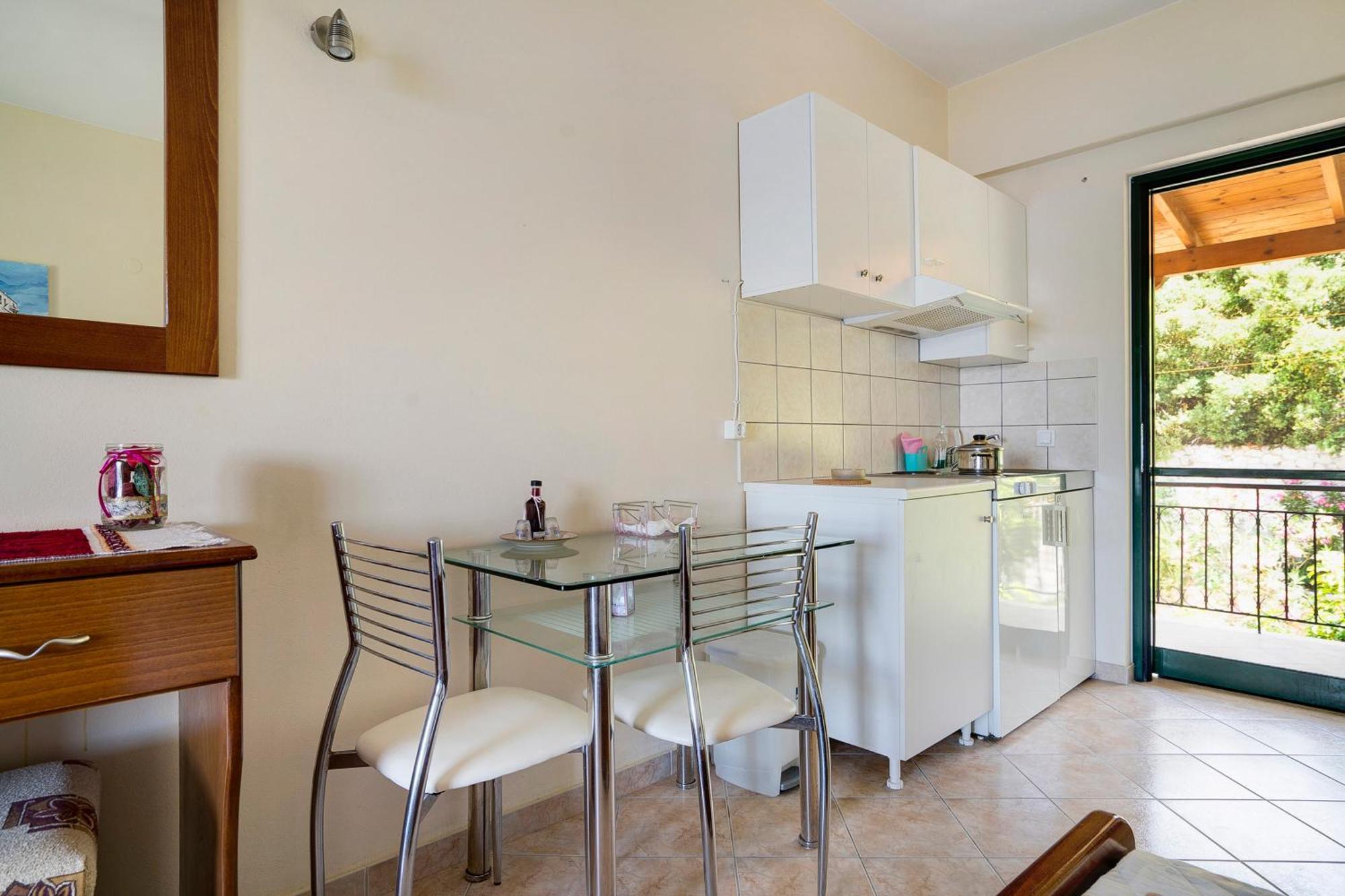 Apartment Vardia A Mikros Gialos