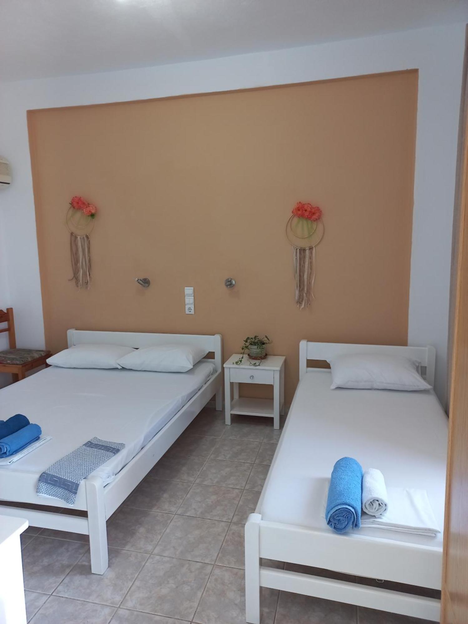 Stafylos Rooms 3*