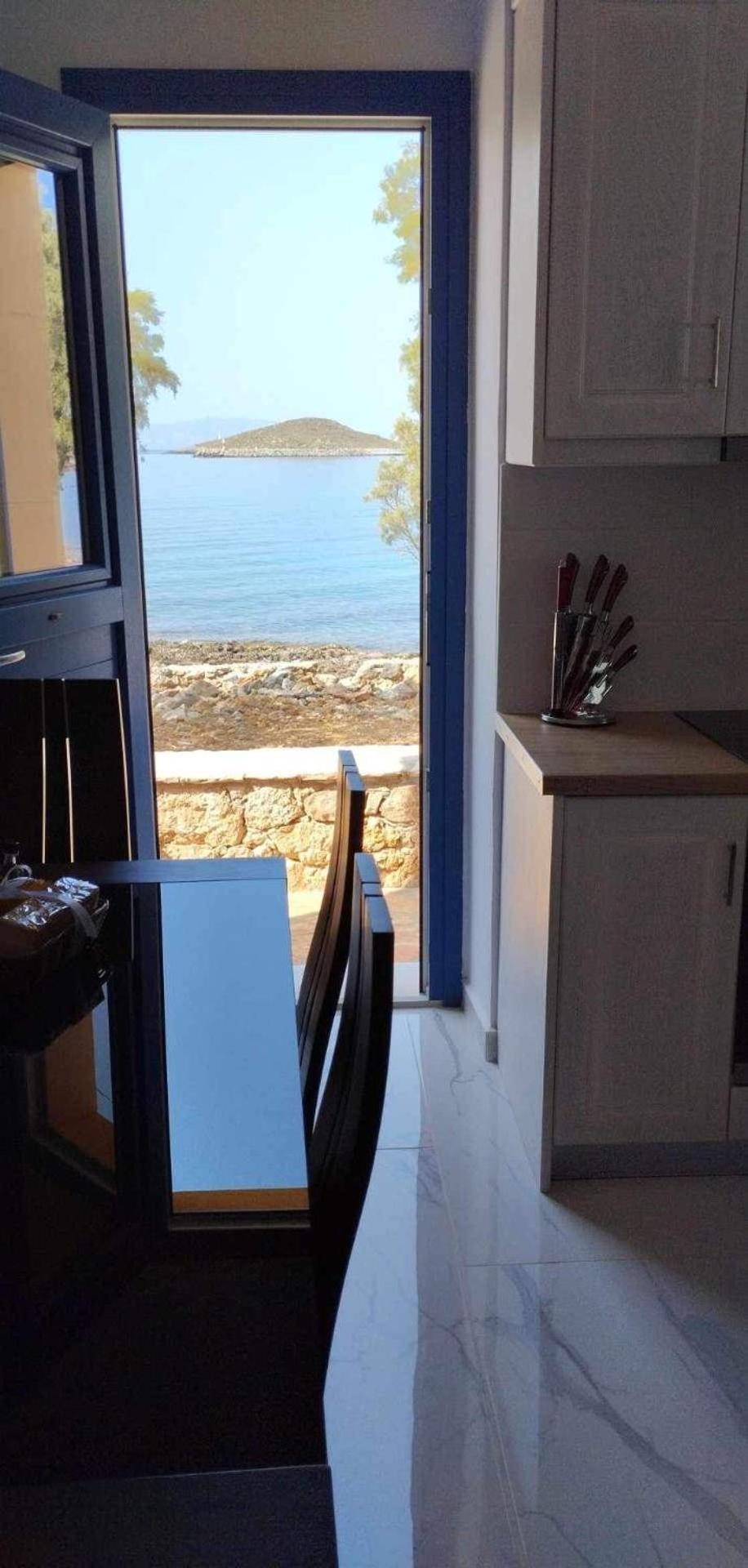 House By The Sea Holiday home