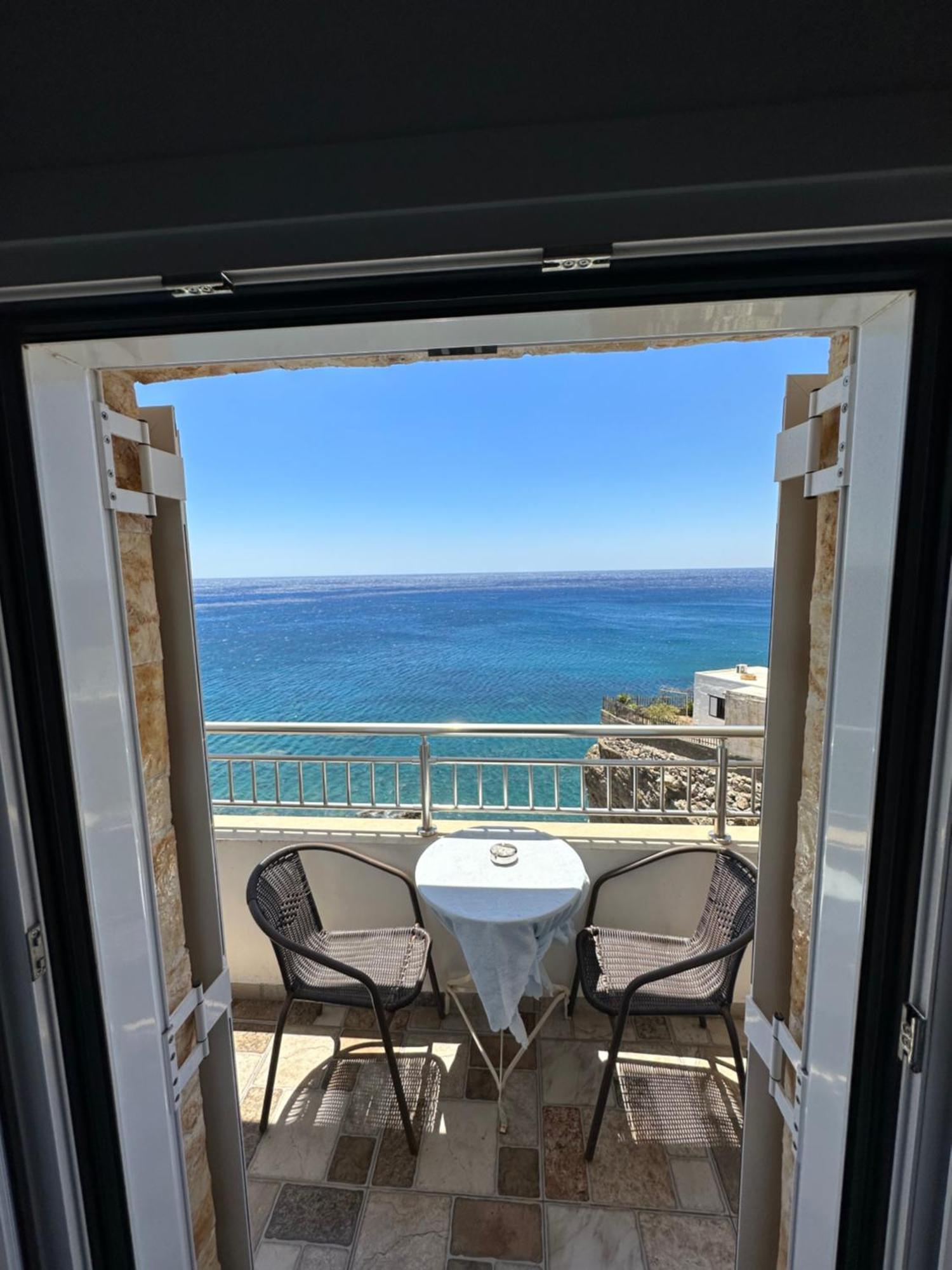 House With View *