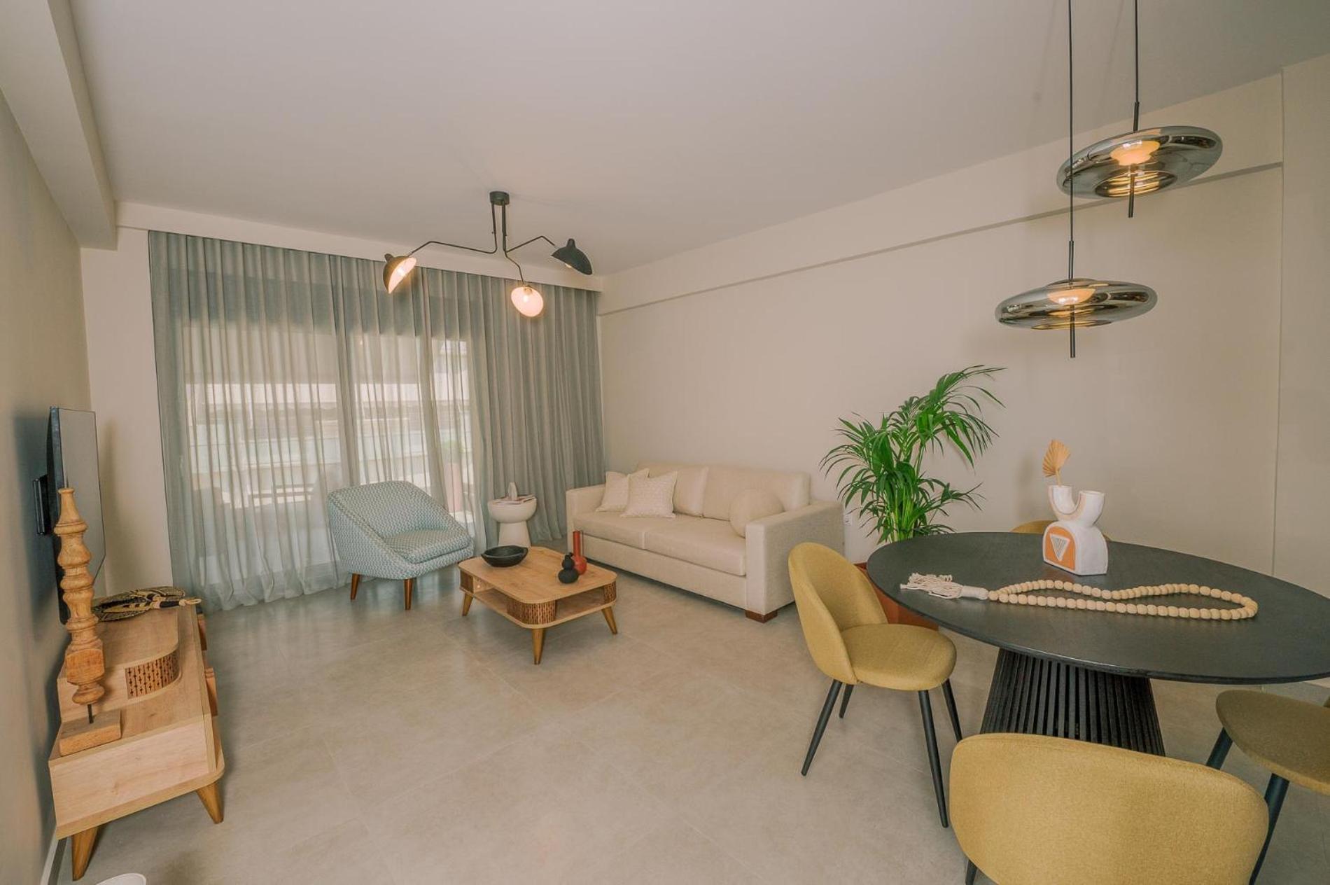 Hama Luxury Seaside Apartment *