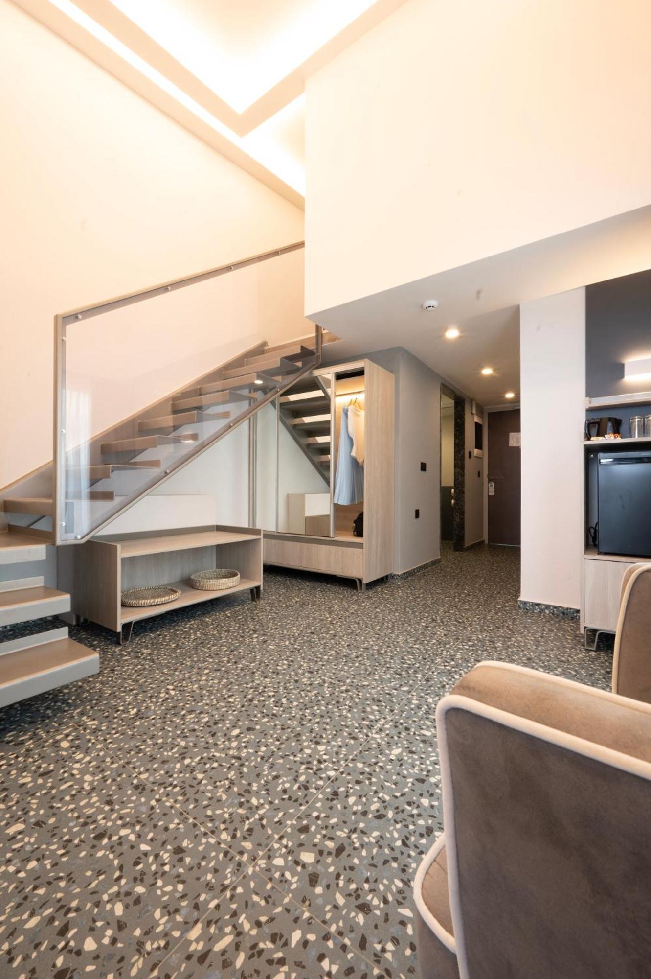 Pearl Seabreeze Aparthotel