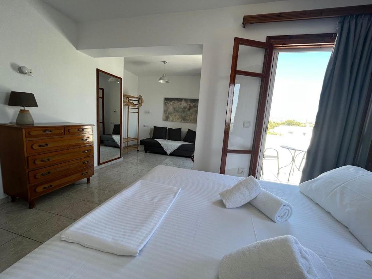 Filoxenia Home-seaside 2nd Floor Seaview ,dream On Naxos