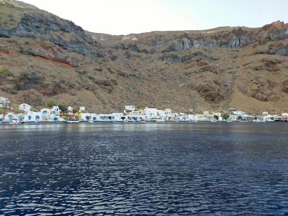 Apartment Rodothea And Adams On The Beach, Santorini *