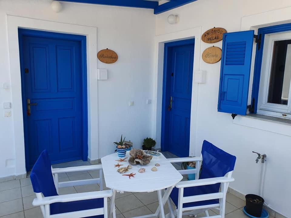 Apartment Rodothea And Adams On The Beach, Santorini *