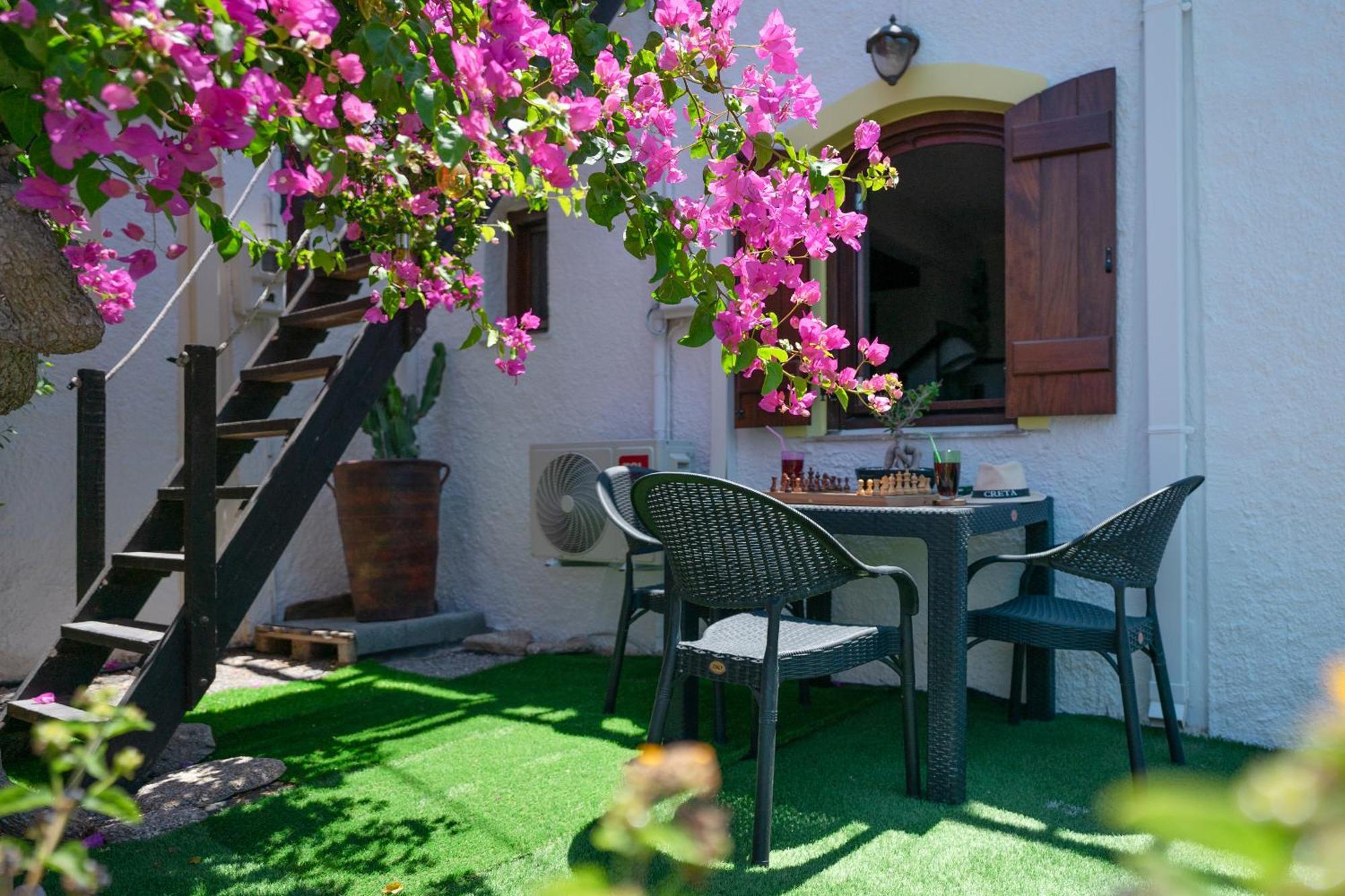 Rock And Sea View House Sitia (Crete)