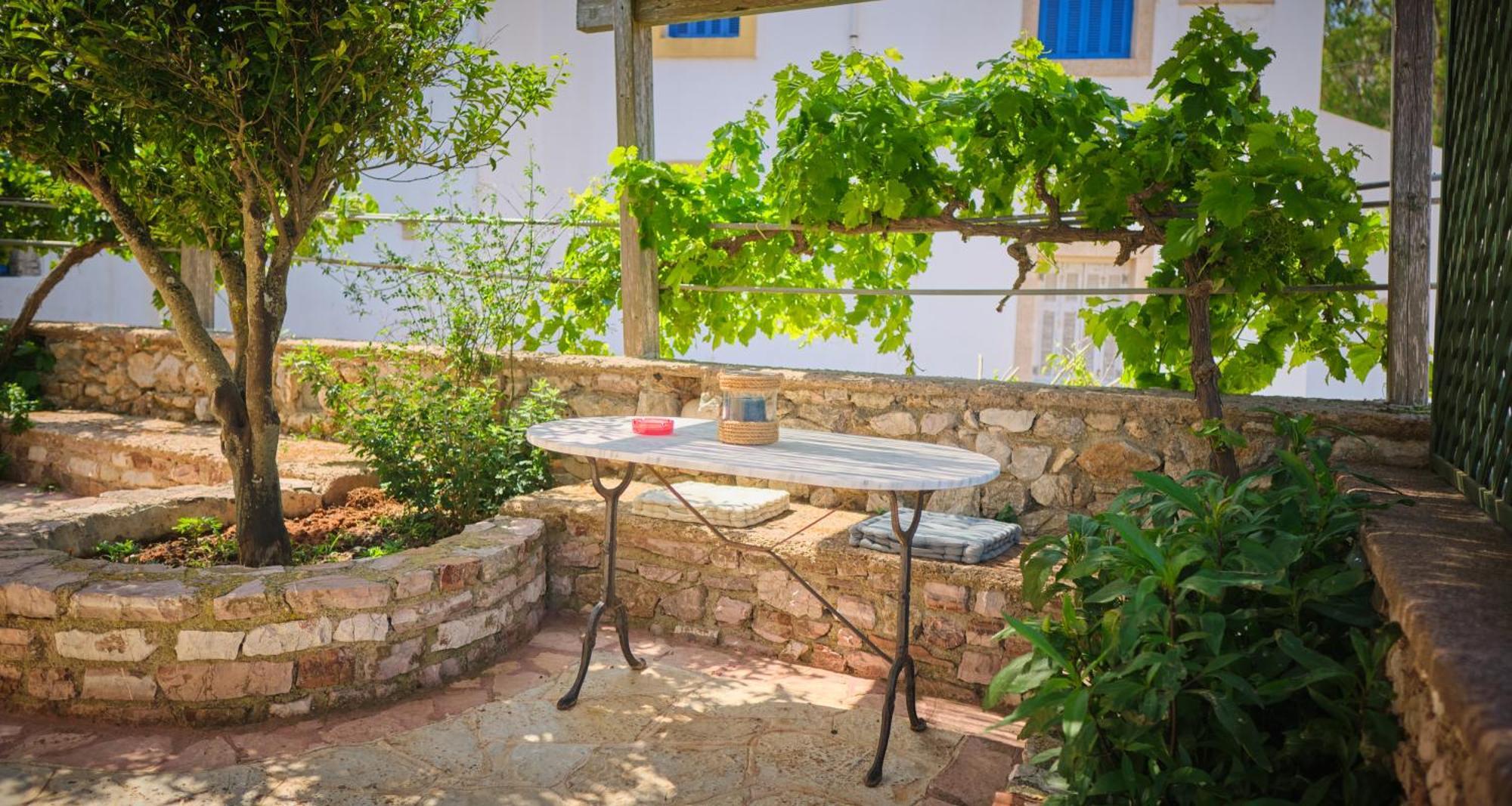 Koralia Aparthotel *