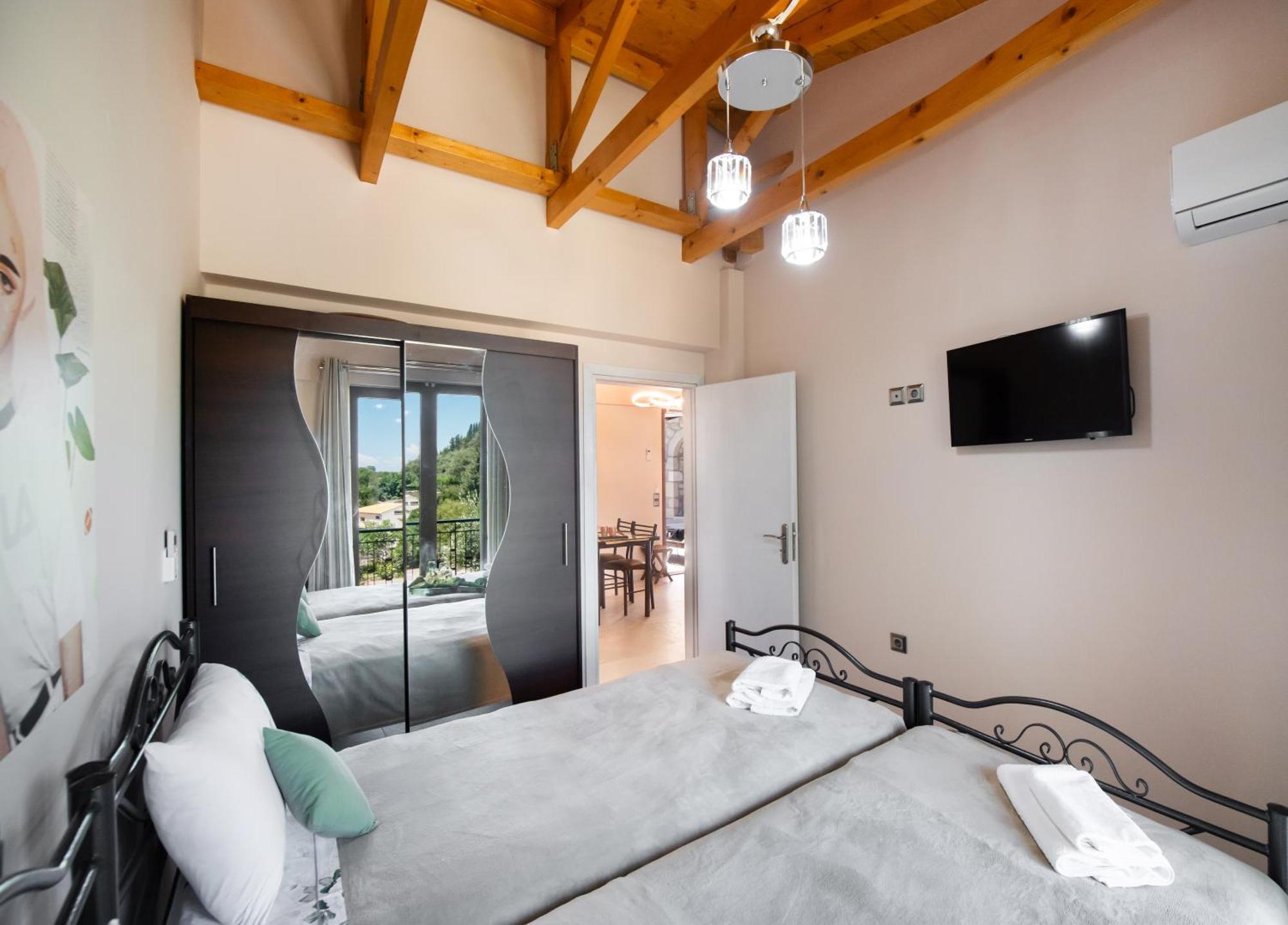 Apartment Secret Paradise