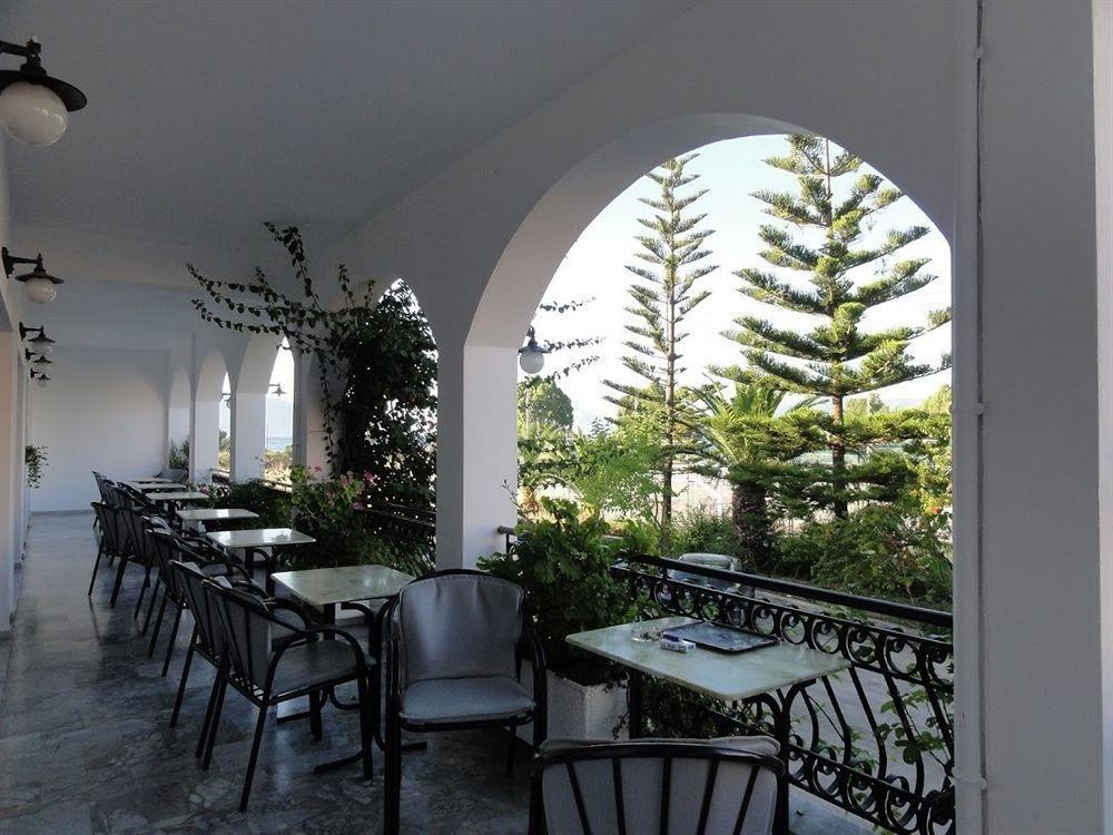 Hotel Athina 3*