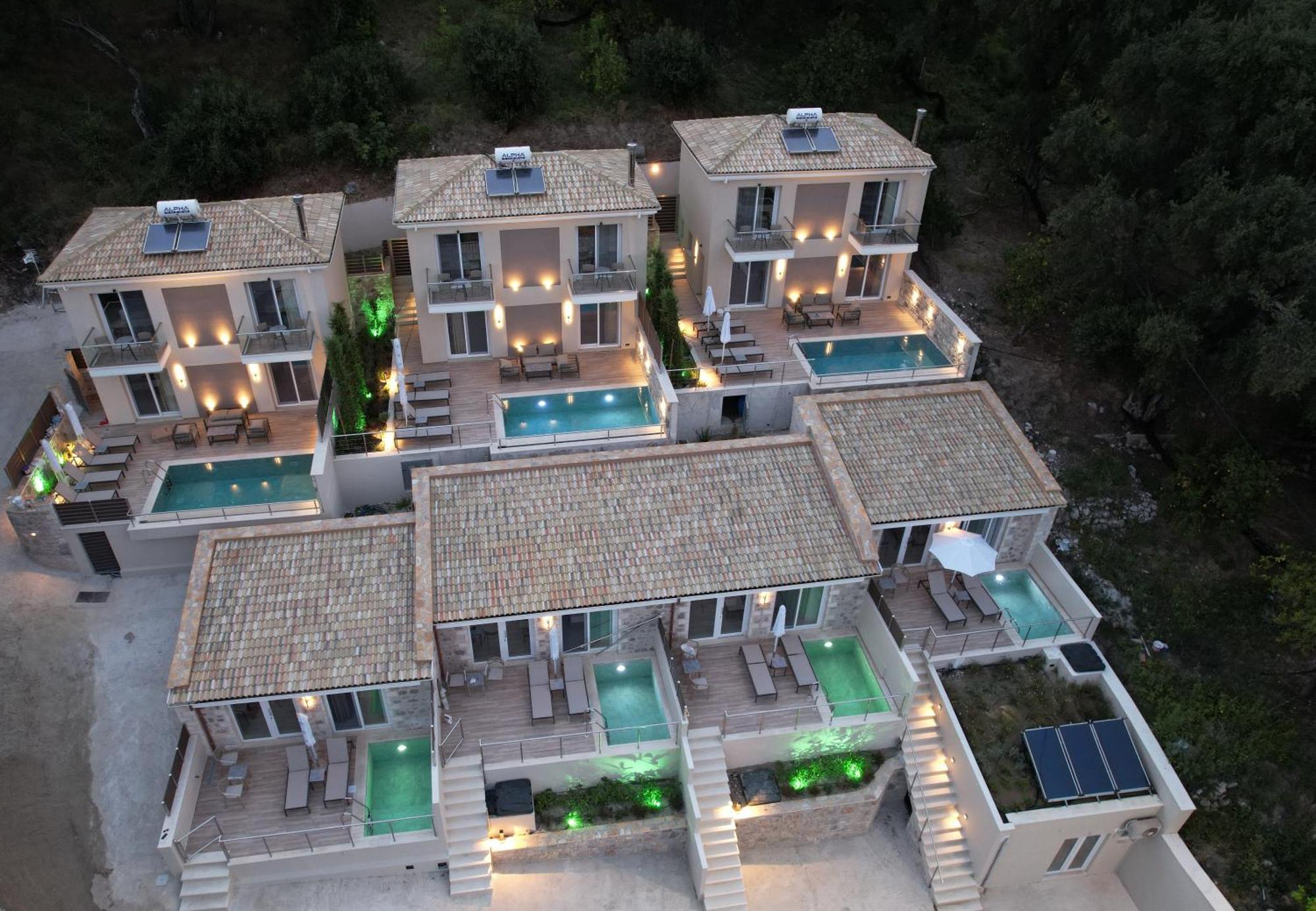 Elais Luxury *