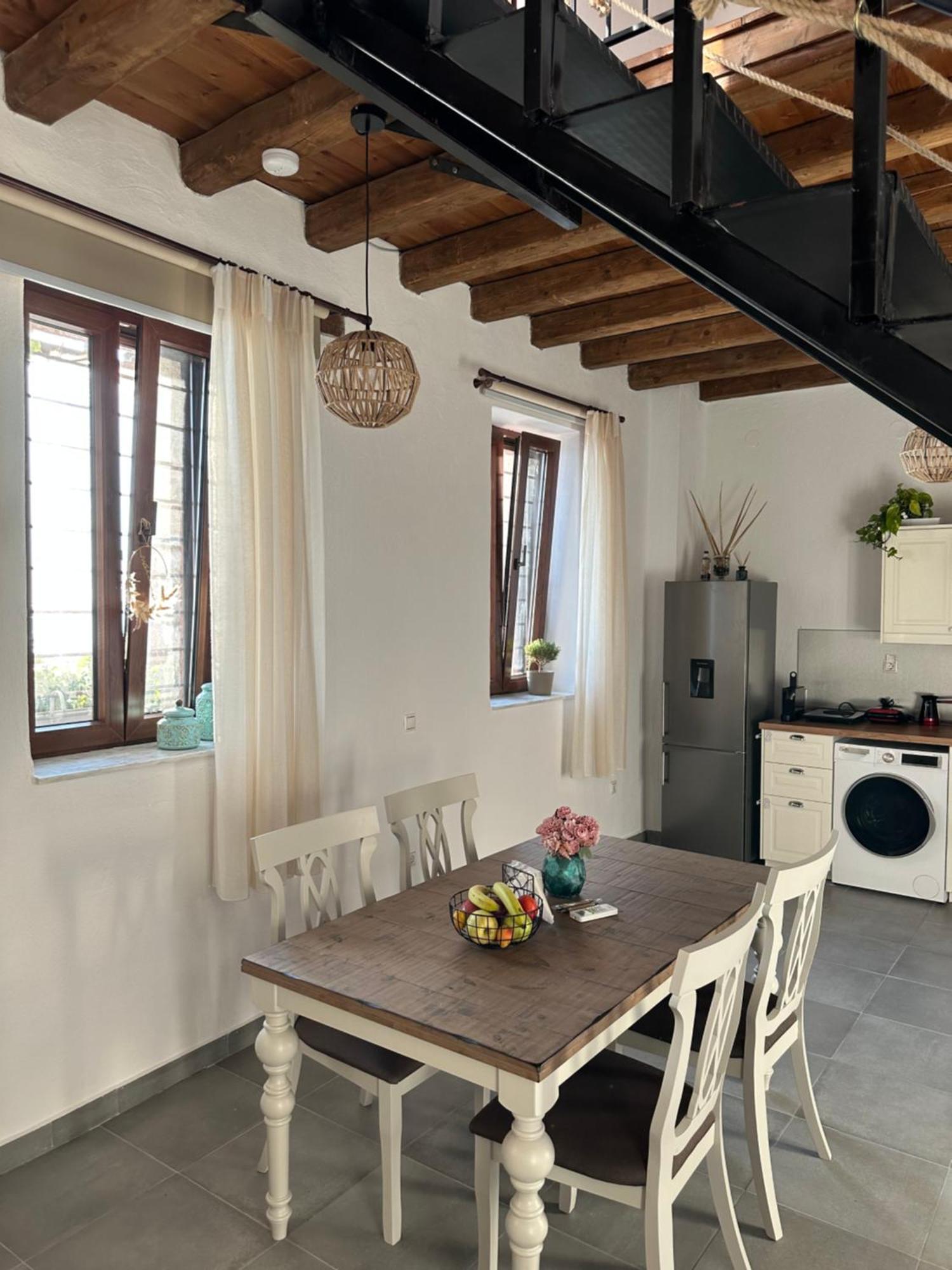 Petrospito By The Sea! Holiday home *