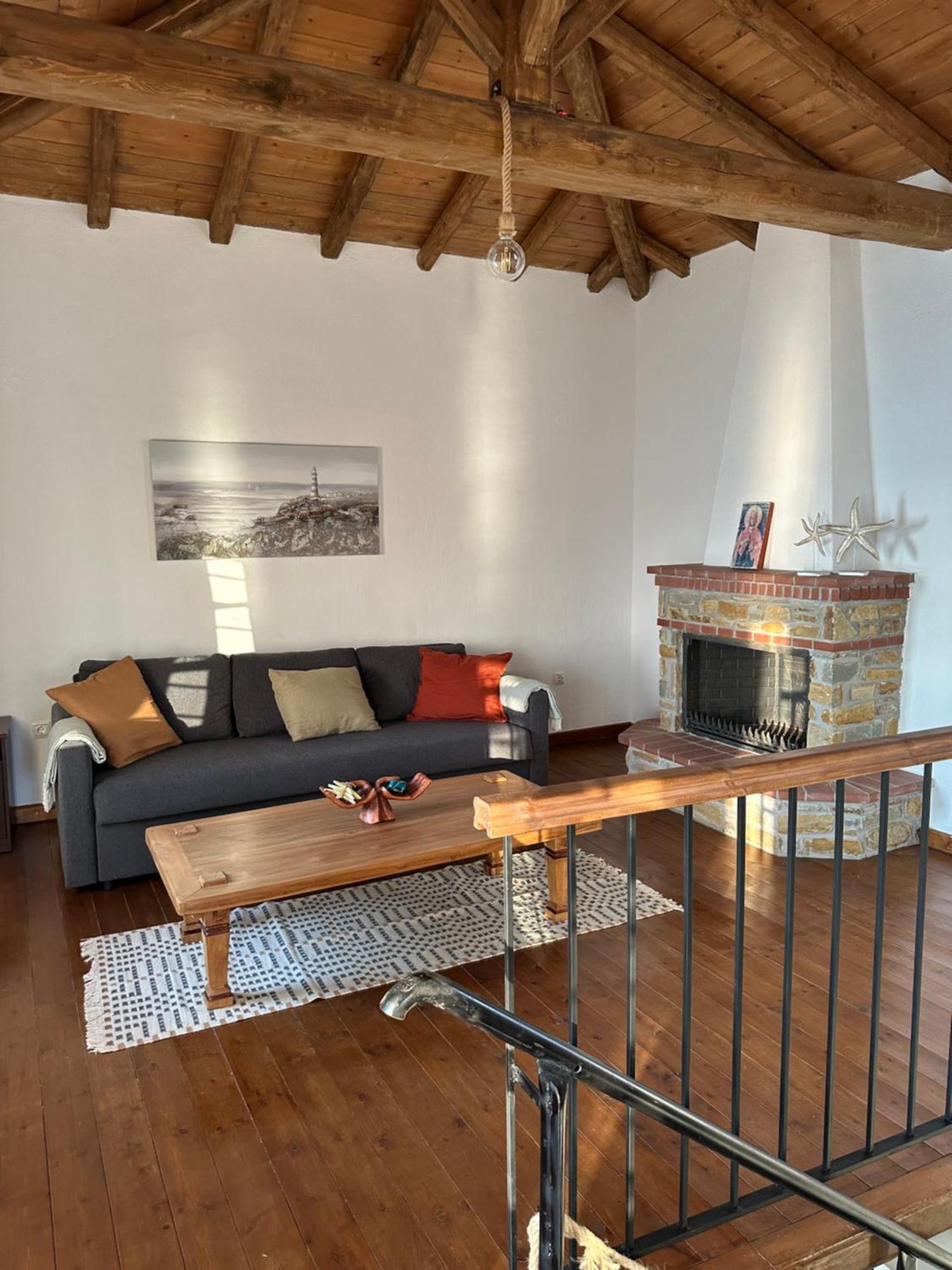 Holiday home Petrospito By The Sea! *