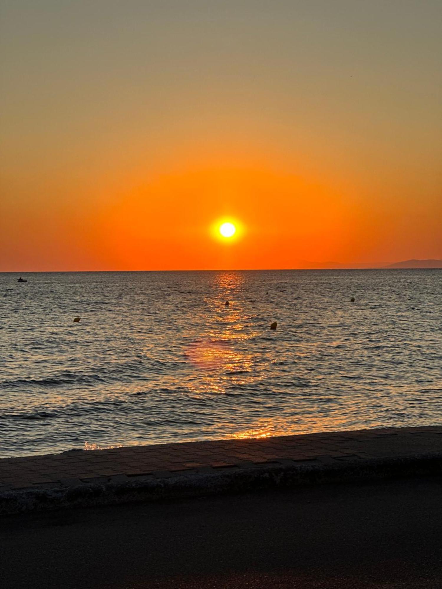 Petrospito By The Sea! Holiday home