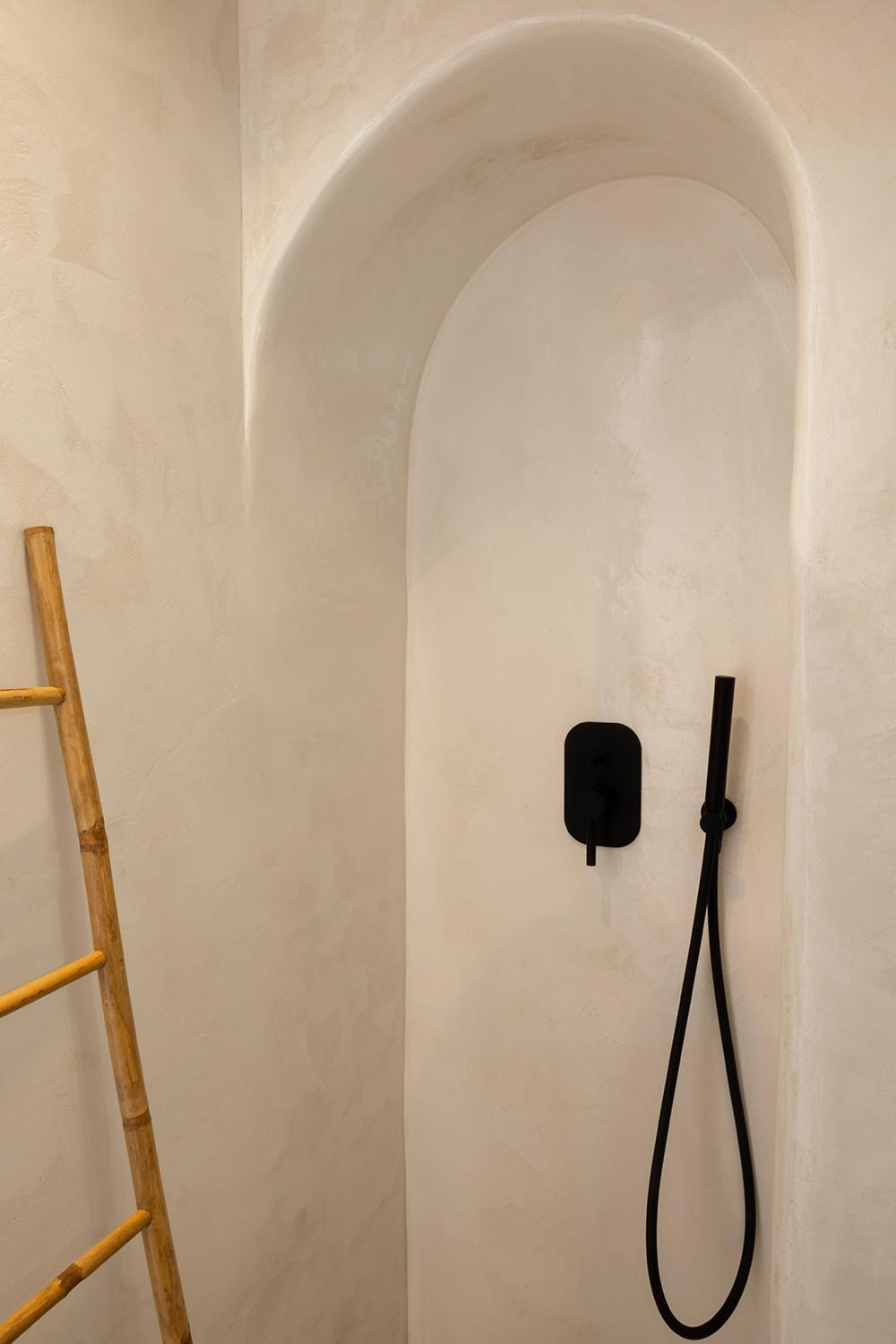 Apartment Secret Khora