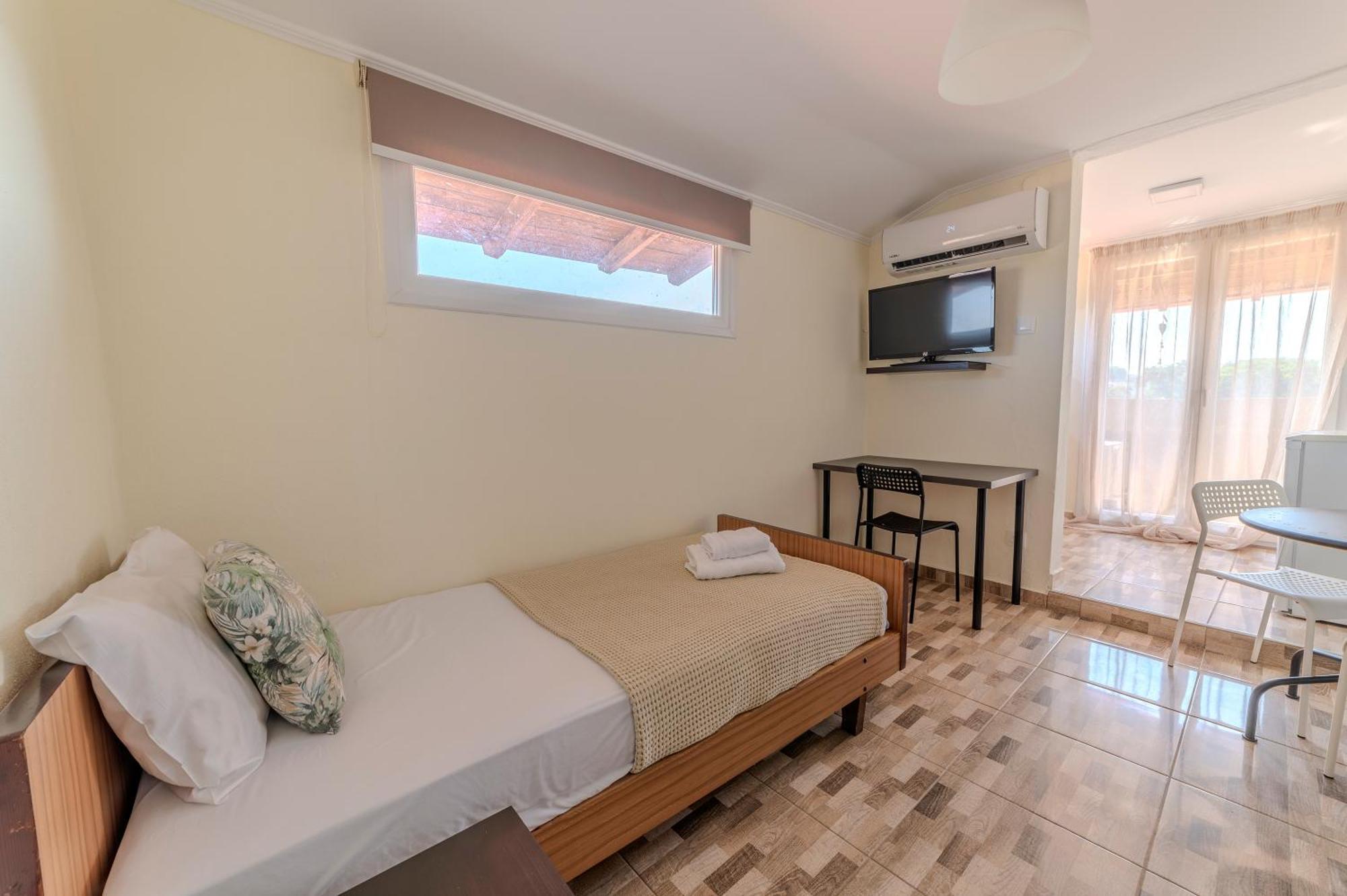 Akrogiali Guest house *
