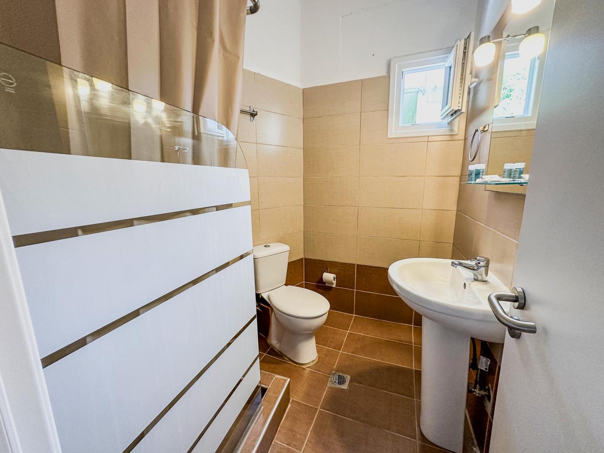 Akrogiali Guest house