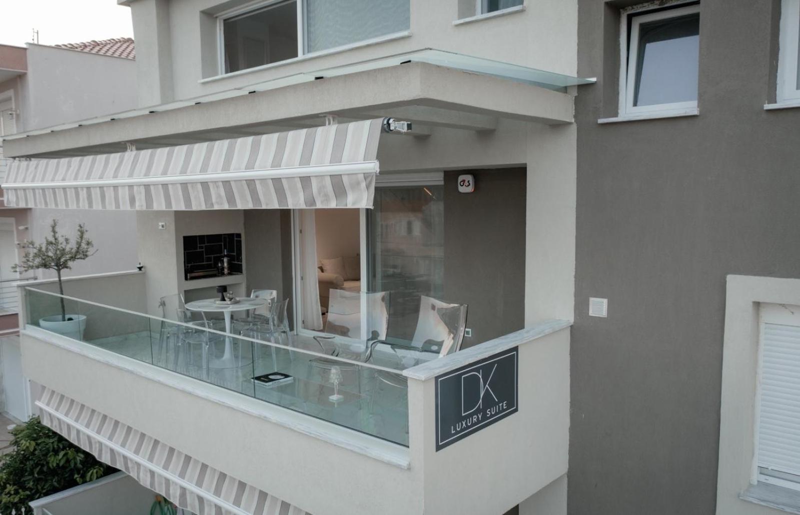 Dk Luxury Apartment Nea Peramos (Macedonia)