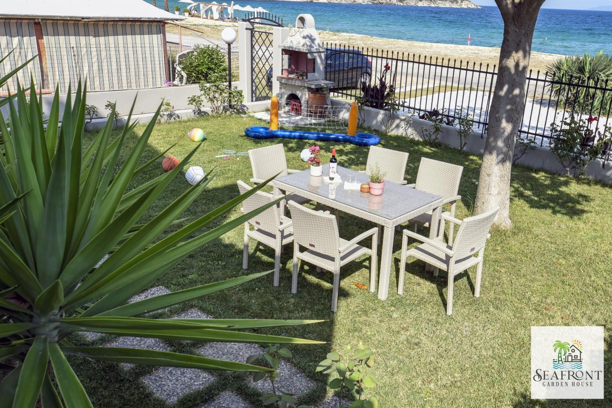 Seafrontgardenhouse *
