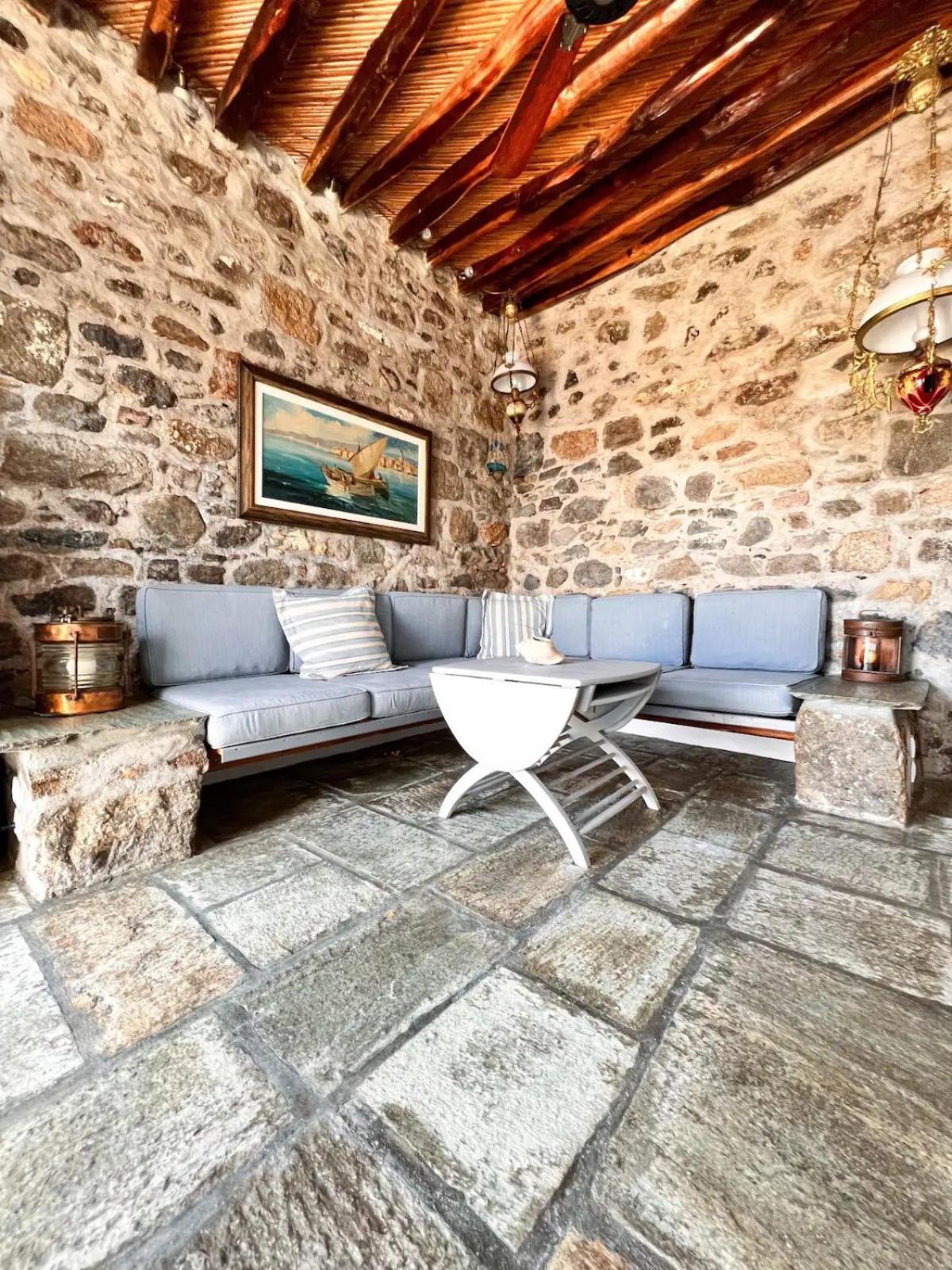 Castle Seaview Retreat