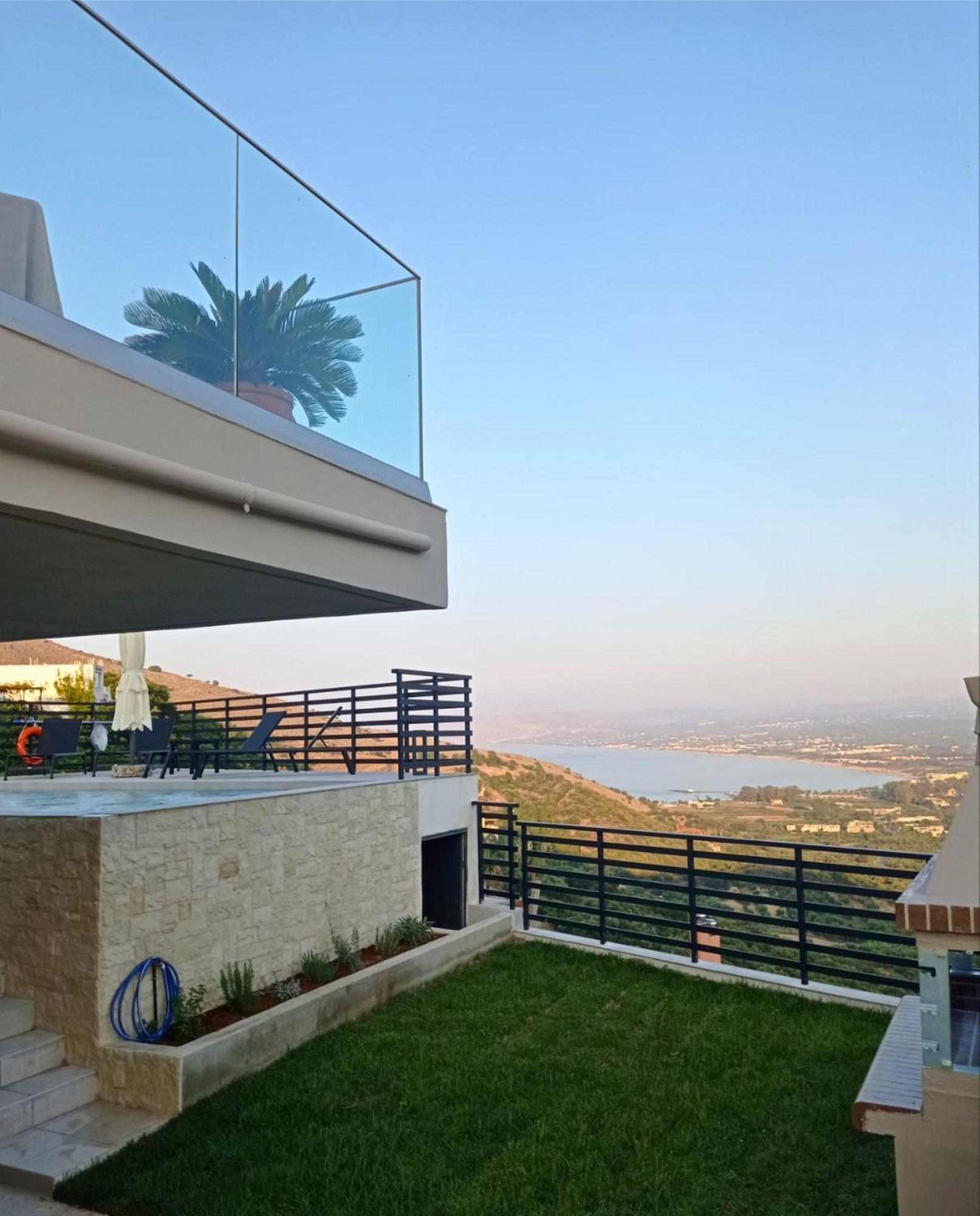 Argia With Private Pool *
