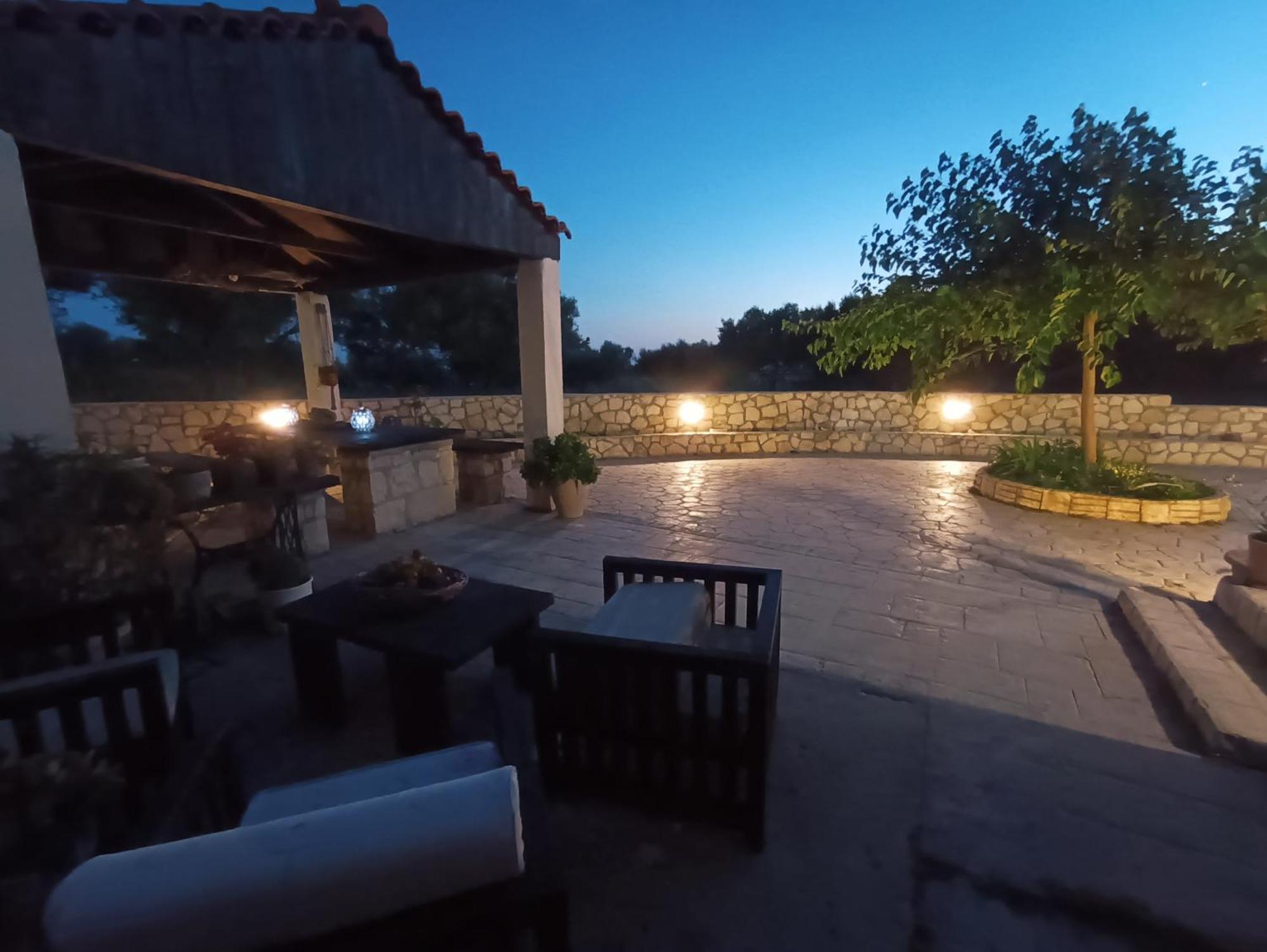 Villeta Nikol “νηνεμία” Holiday home *