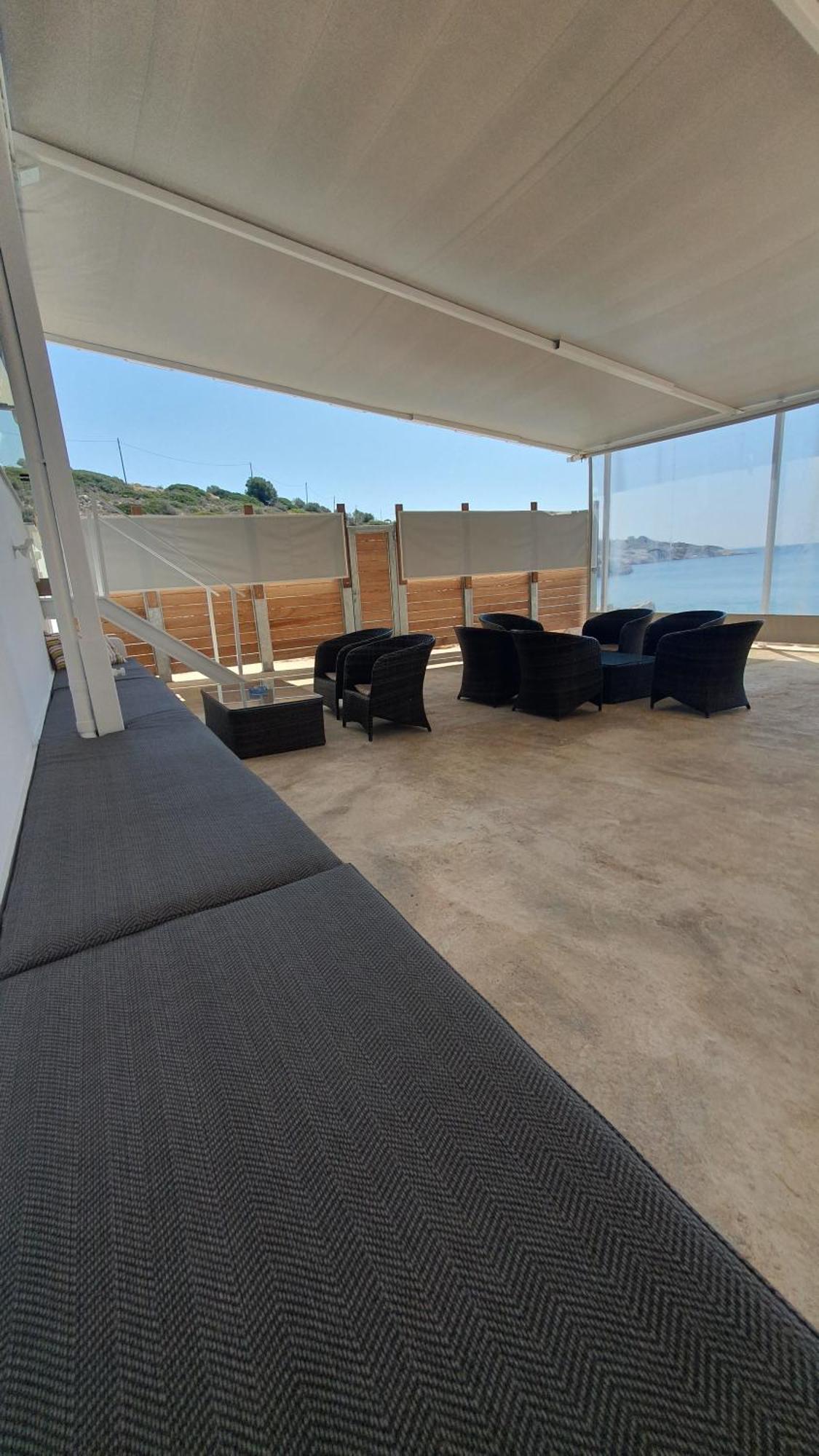 Villa Aqua