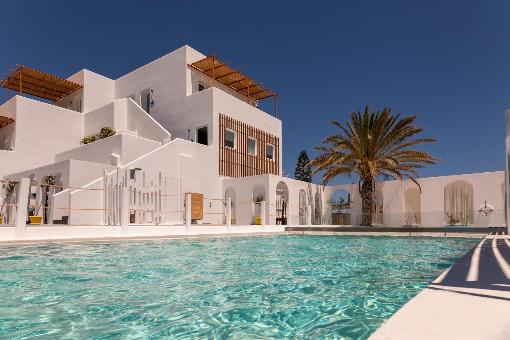 Piccole Aparthotel Kamari (Santorini)