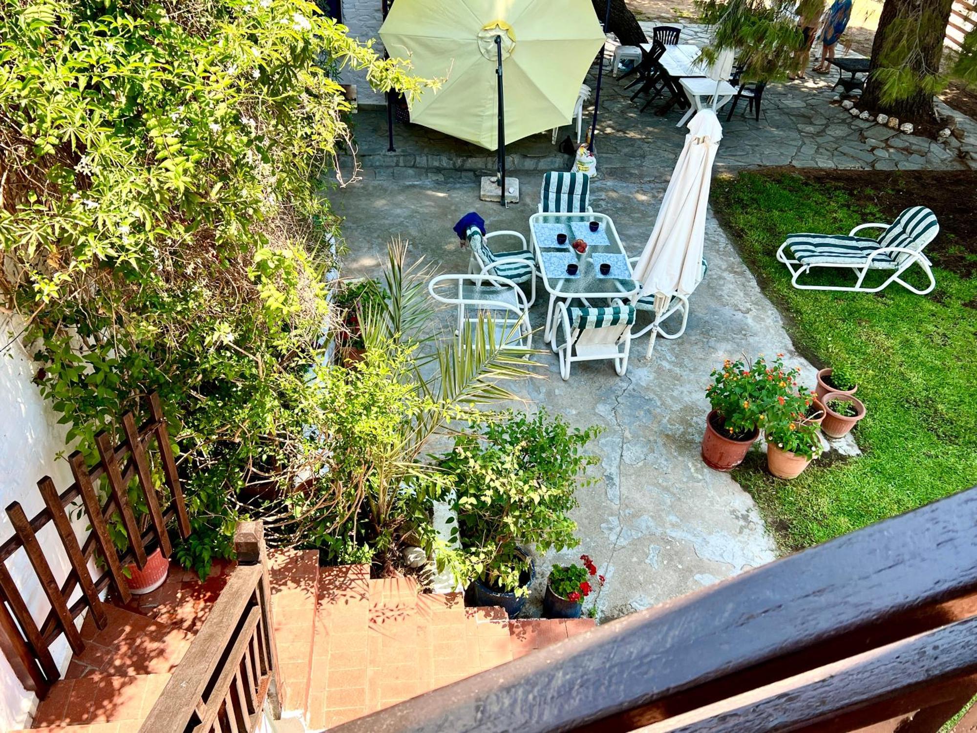 The House By The Sea * Metamorfosi (Sithonia)
