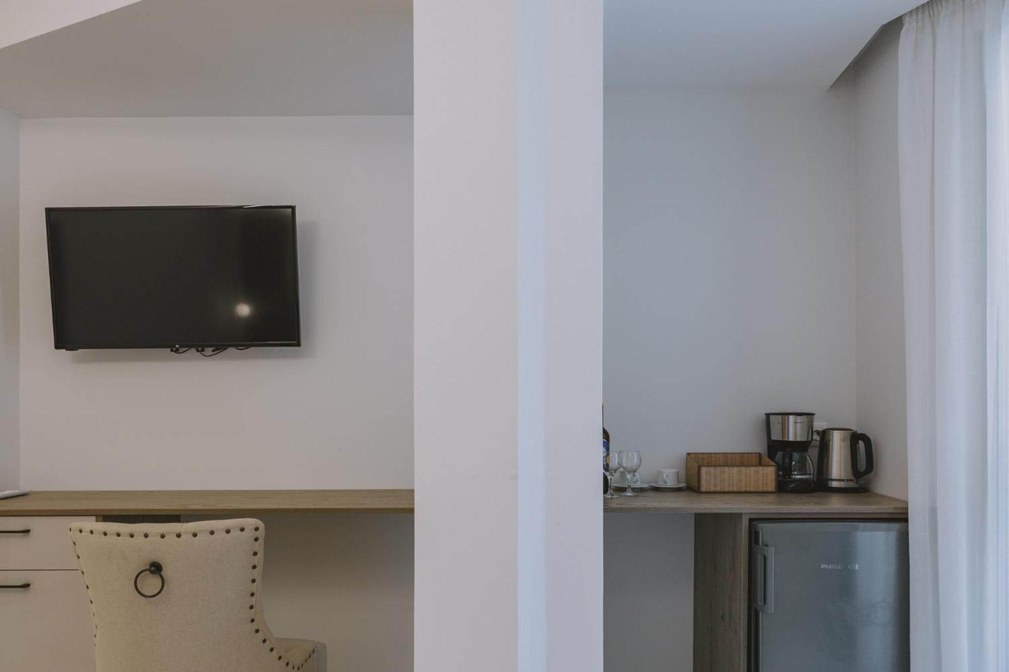Aparthotel Theo 3*