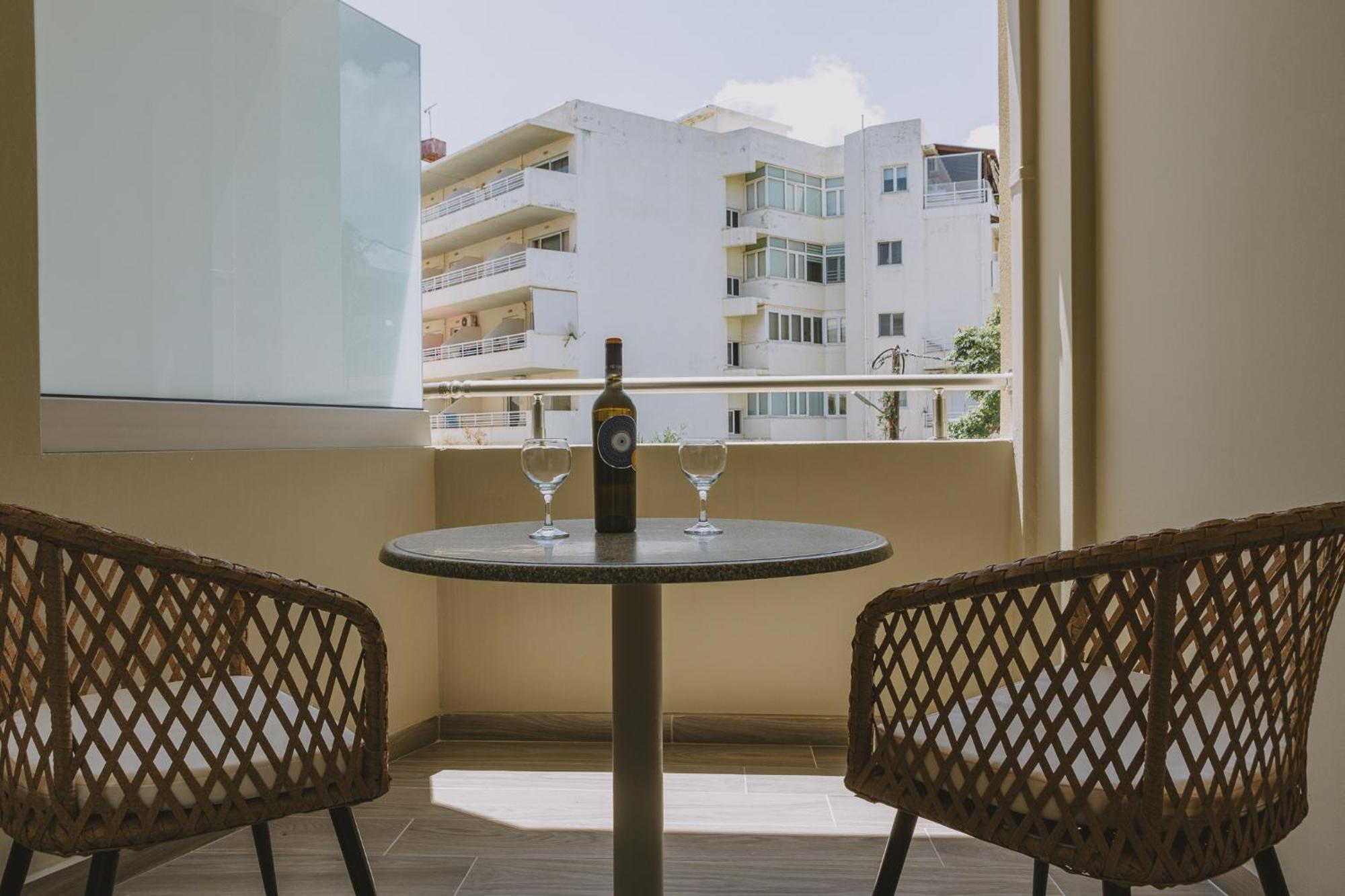 Aparthotel Theo Rethymno (Crete)