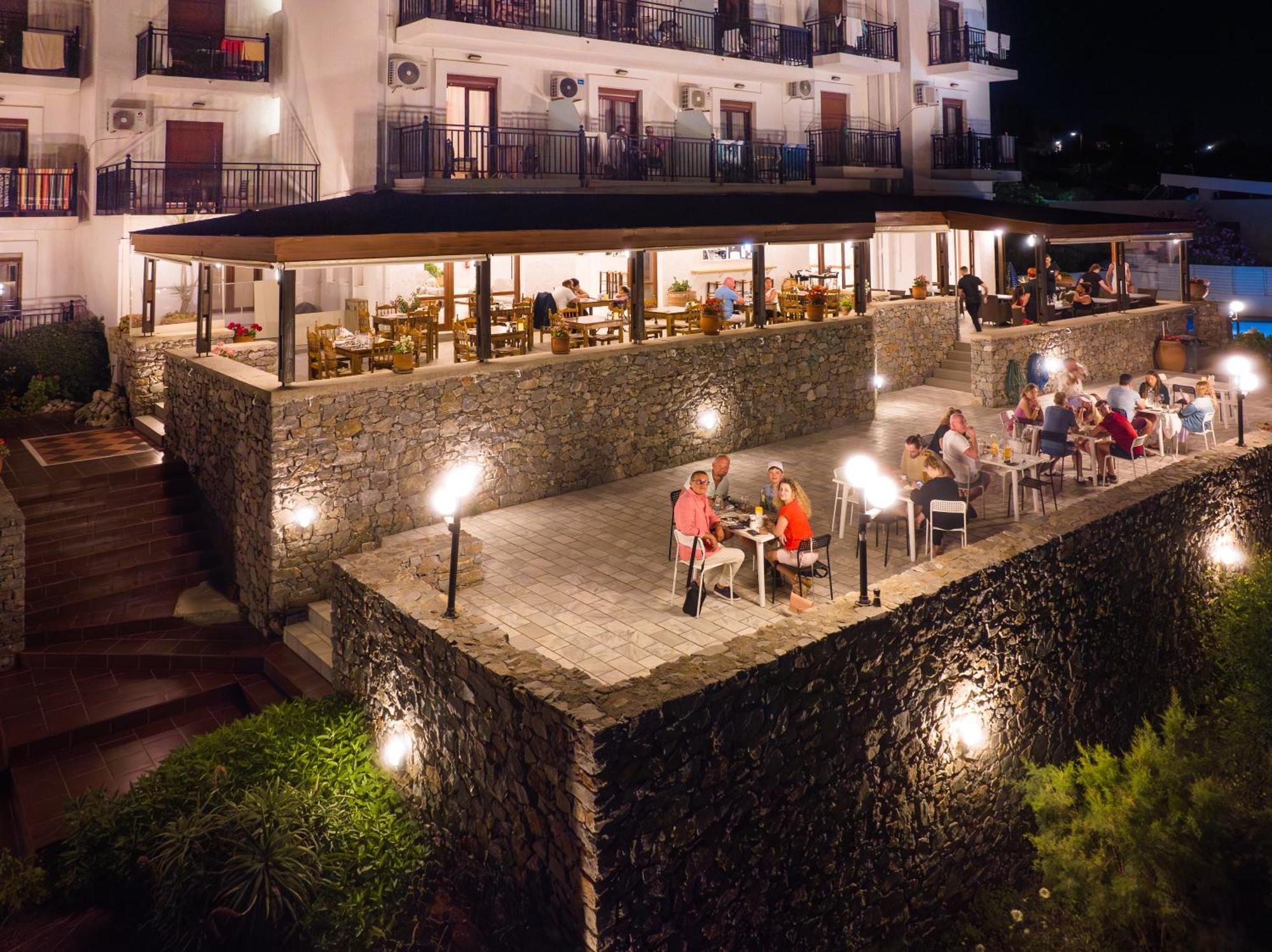 Hotel Lena