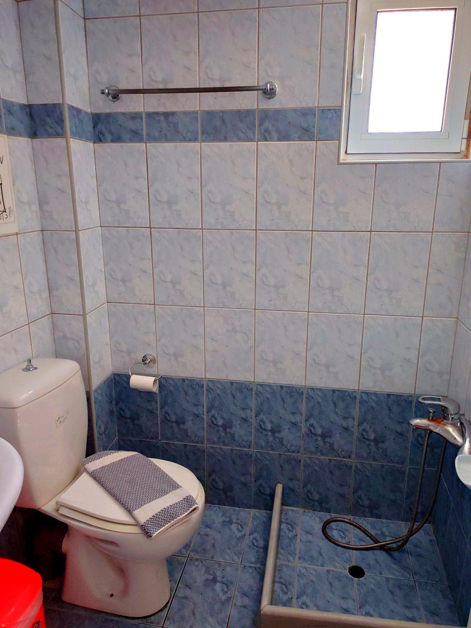 Anessis Apartment *