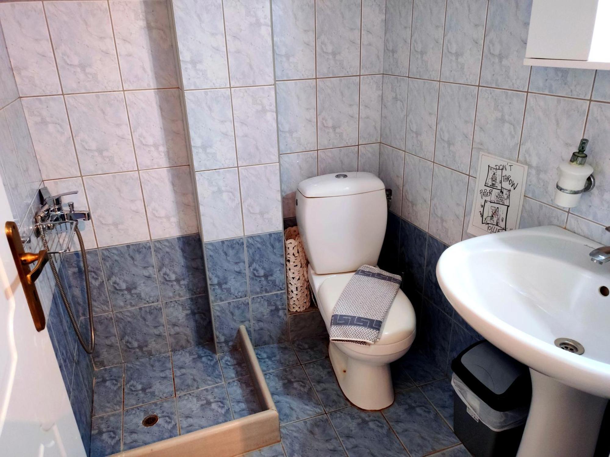 Anessis Apartment