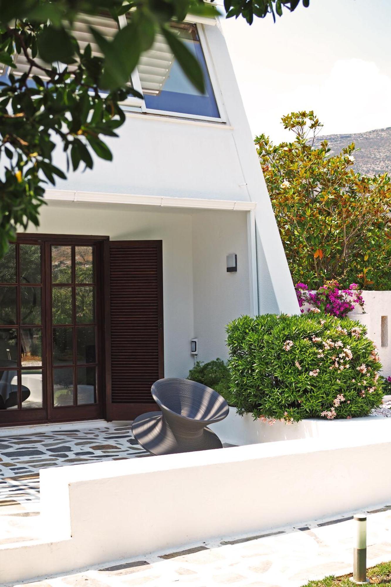 Villa Oasis With Large Pool Athenian Riviera Lagonissi