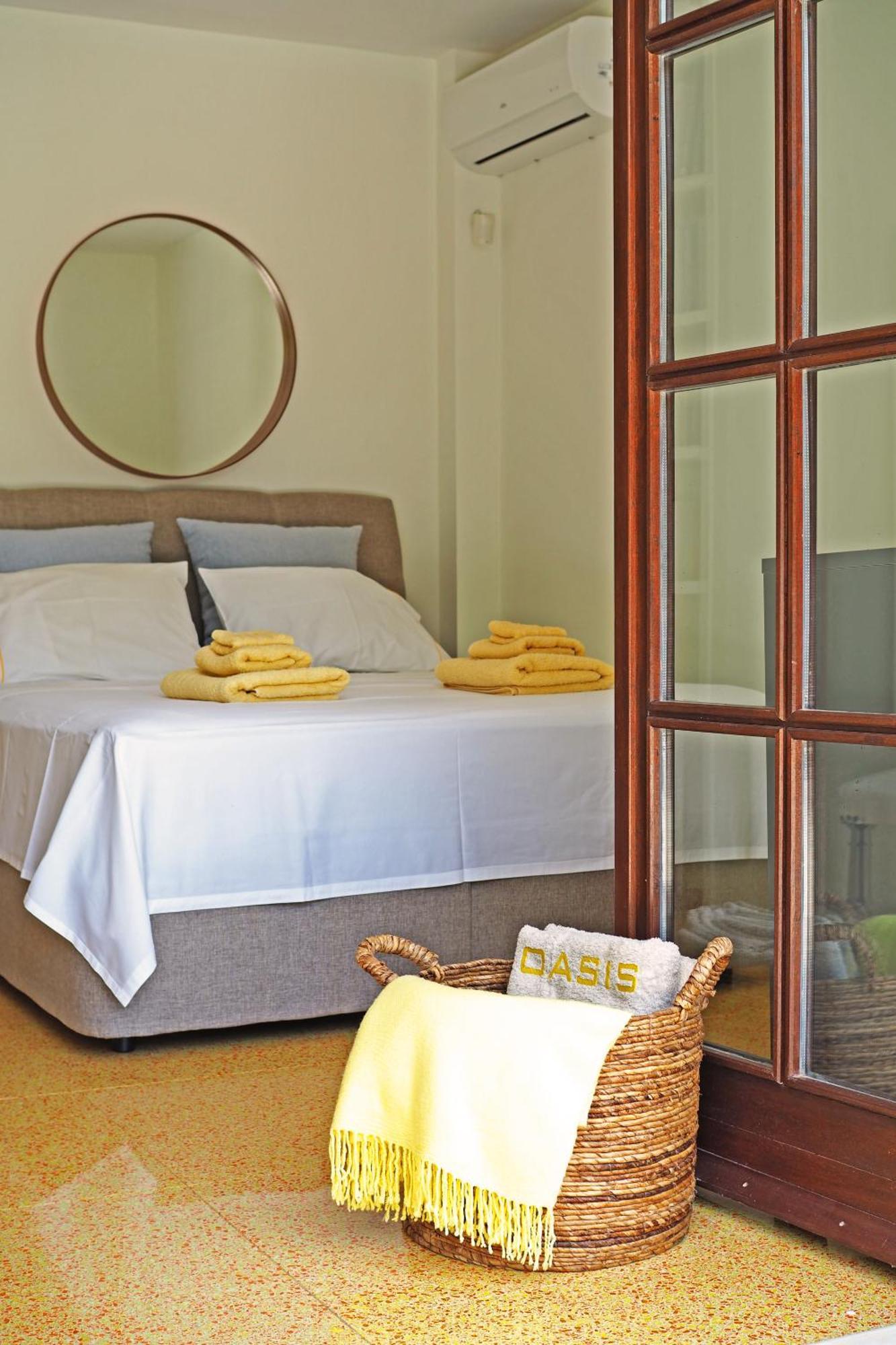 Villa Oasis With Large Pool Athenian Riviera Lagonissi *