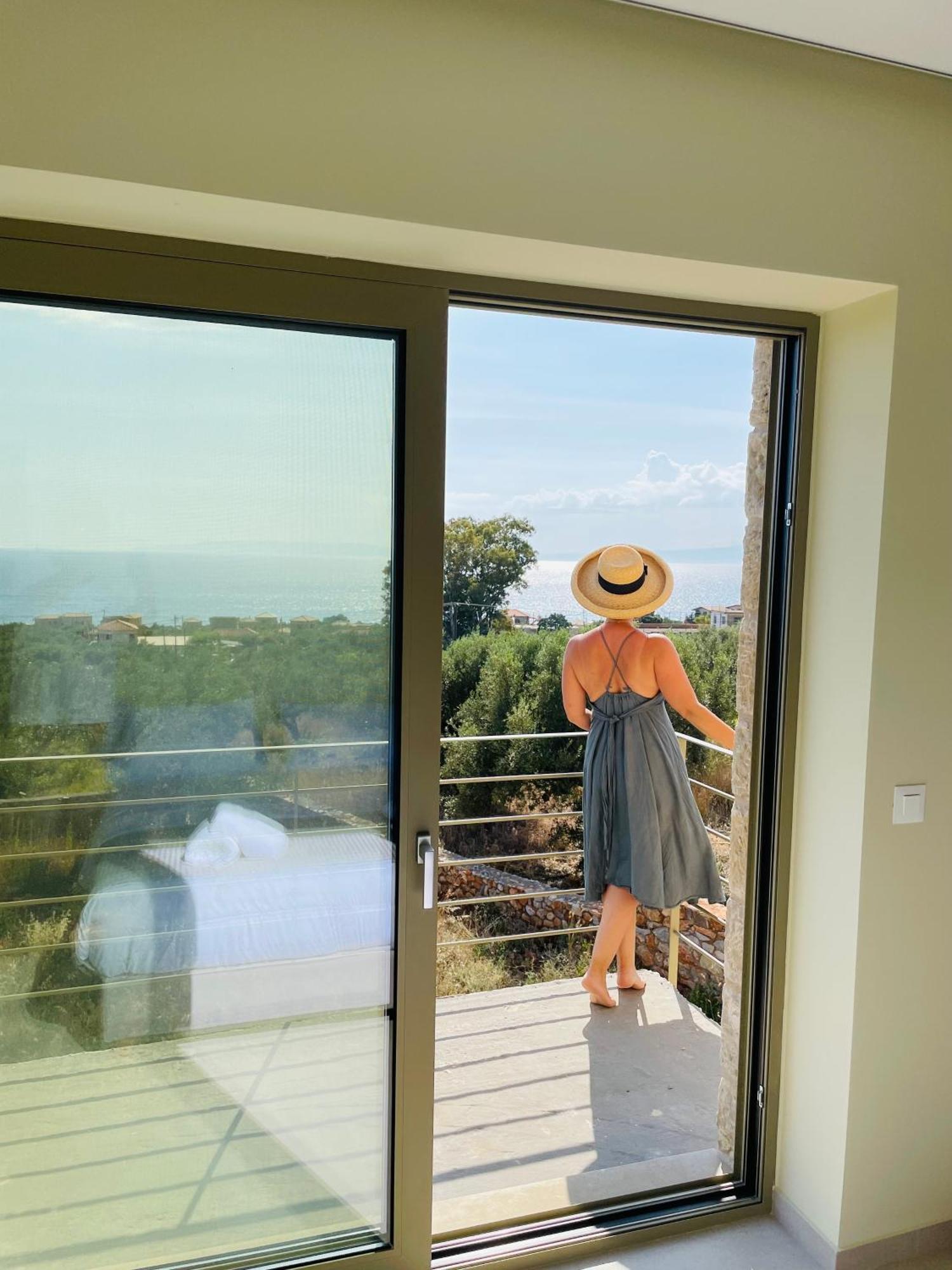 Riverstone With Private Pools Villa