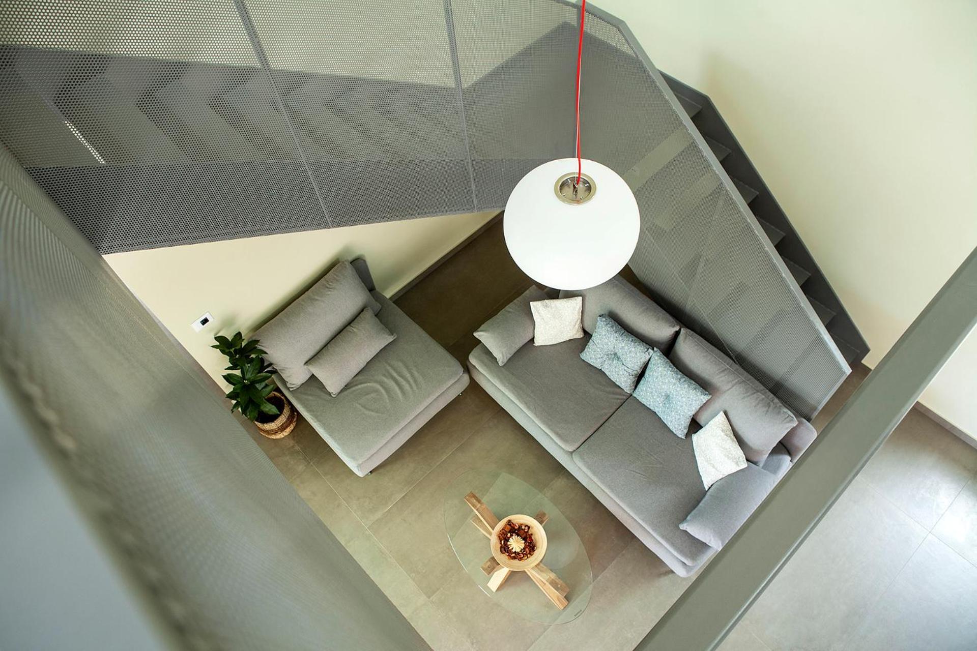 Villa Riverstone With Private Pools Levktron