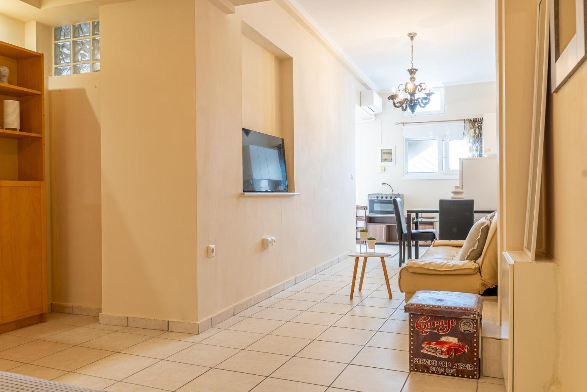 In Calm Apartment *