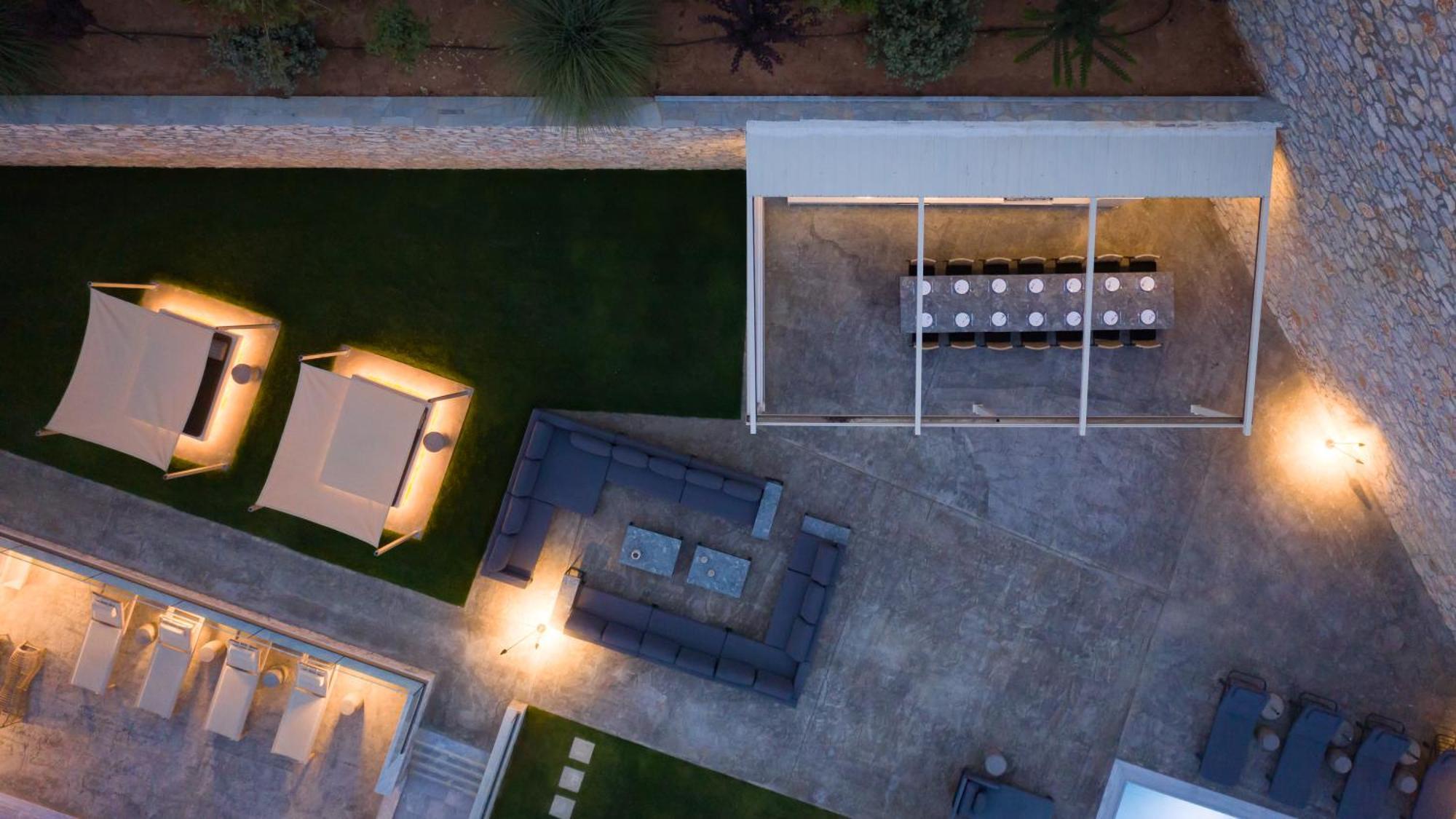 Viveverde Villa, Featuring 3 Pools - Walking Distance To & Shops, By Thinkvilla Villa