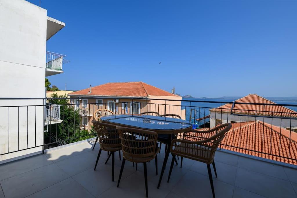 Katina's Coastal Oasis Apartment