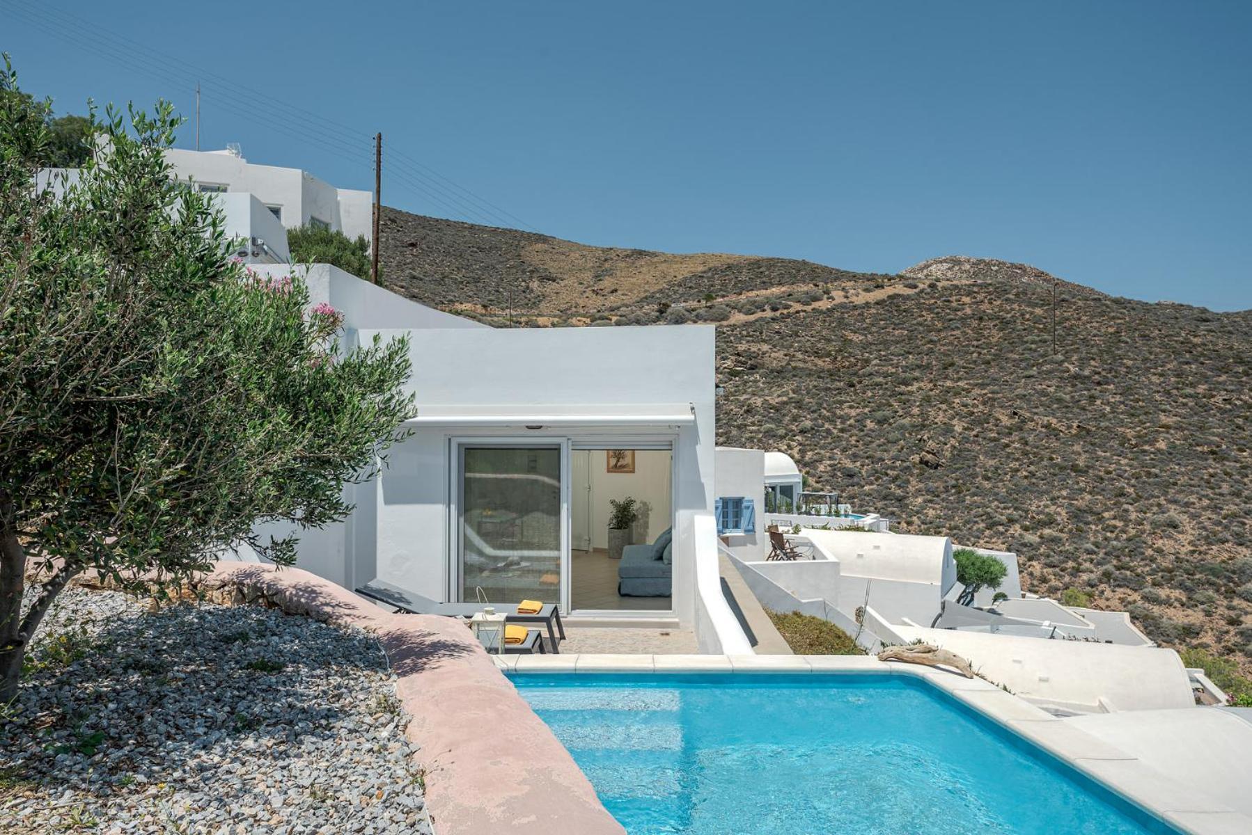 Apollon Village 3*