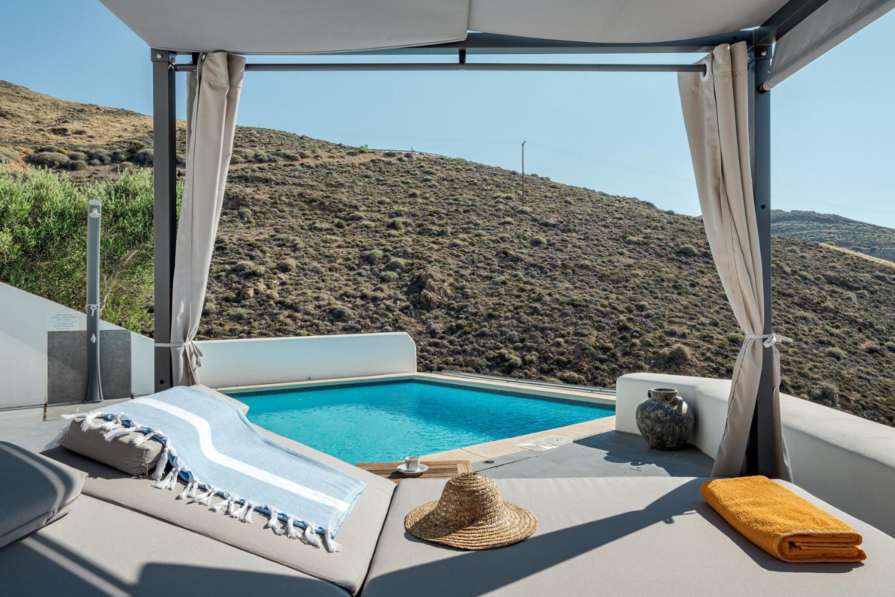 Apollon Village Hotel 3*